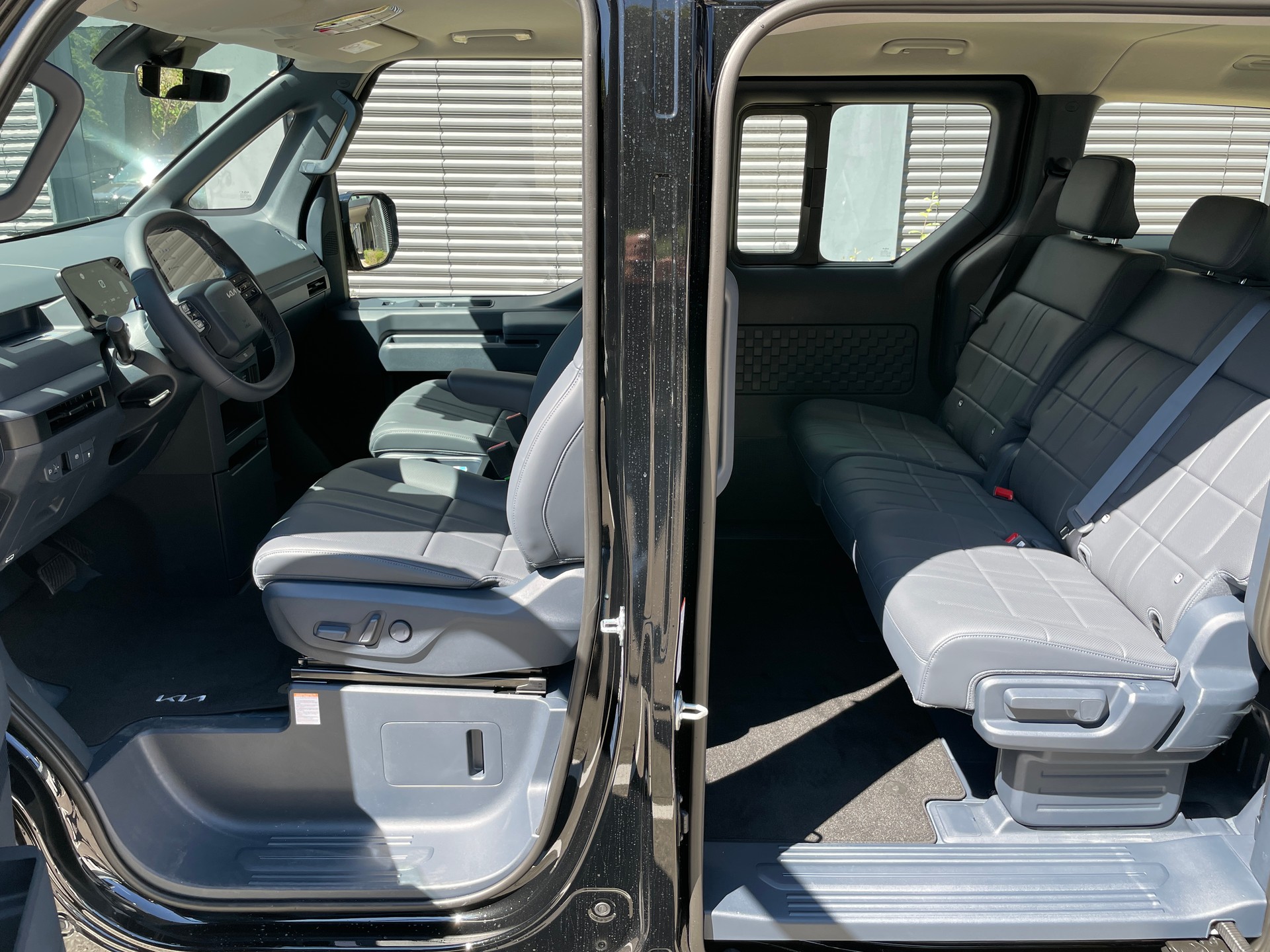 KIA PV5 71.2 kWh Elite mit Wärmepumpe, VOLLAUSSTATTUNG mit AHK-image-12