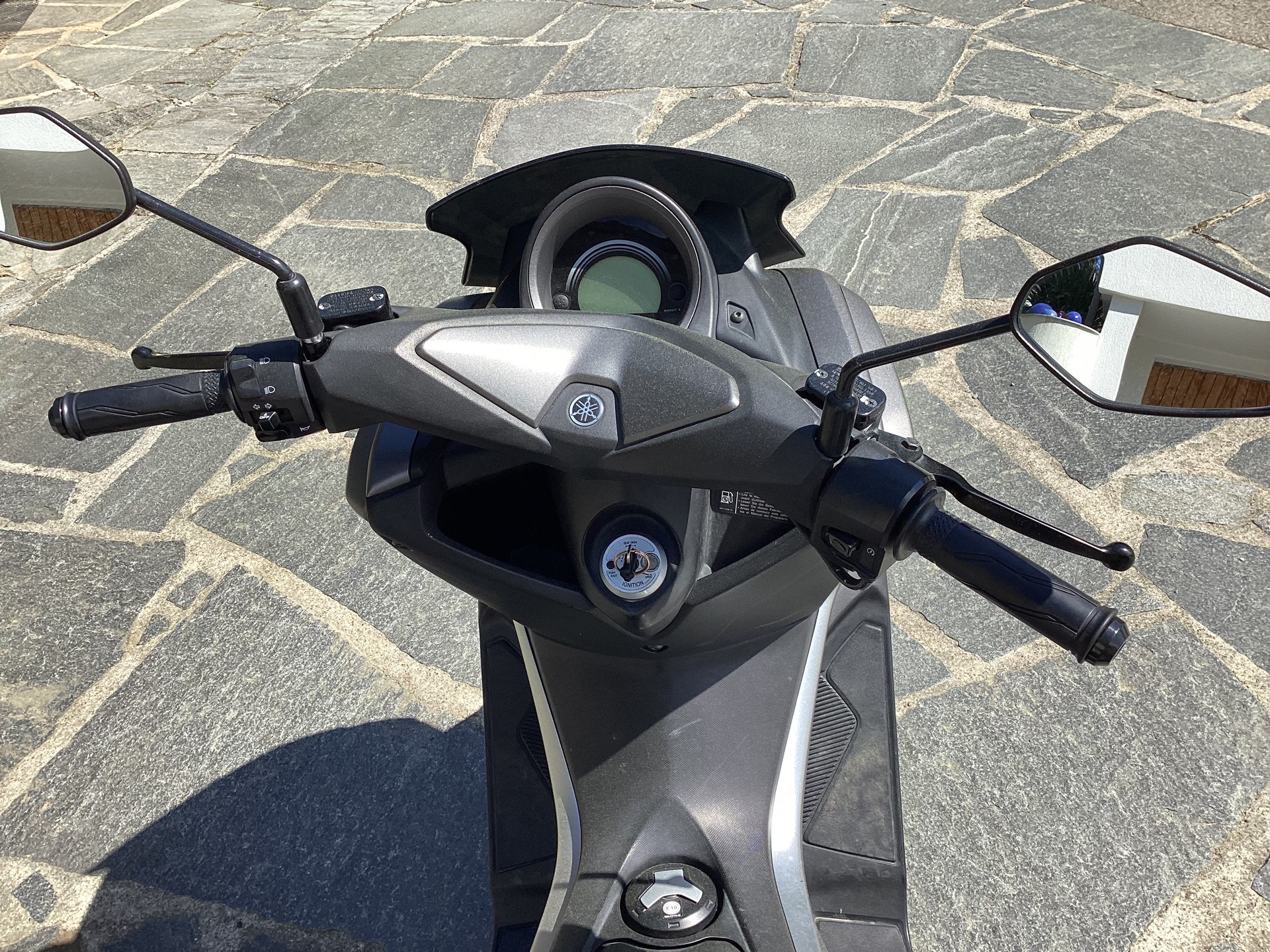 YAMAHA N-Max GPD 125A ABS-image-3