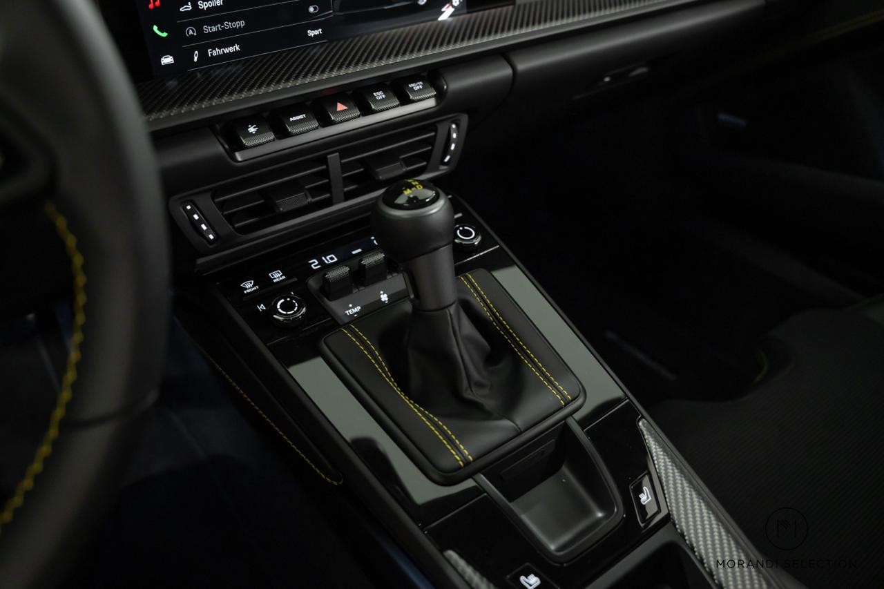 PORSCHE 911 Coupé 4.0 GT3 Touring PDK-image-29