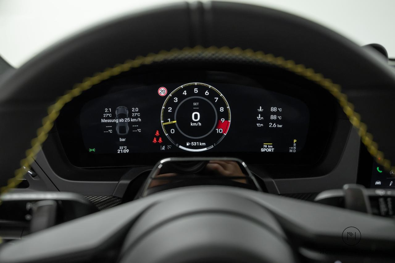 PORSCHE 911 Coupé 4.0 GT3 Touring PDK-image-27