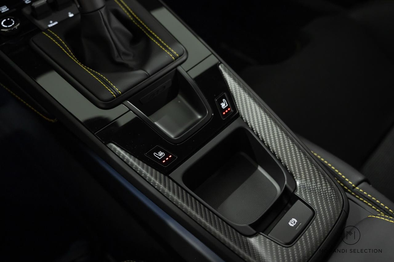 PORSCHE 911 Coupé 4.0 GT3 Touring PDK-image-30