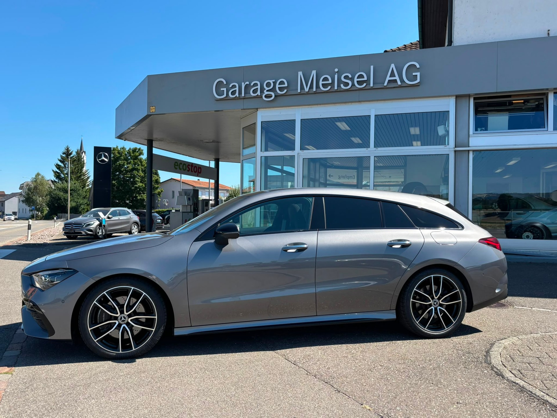 MERCEDES-BENZ CLA 250 AMG-Line 4Matic Shooting Brake-image-5