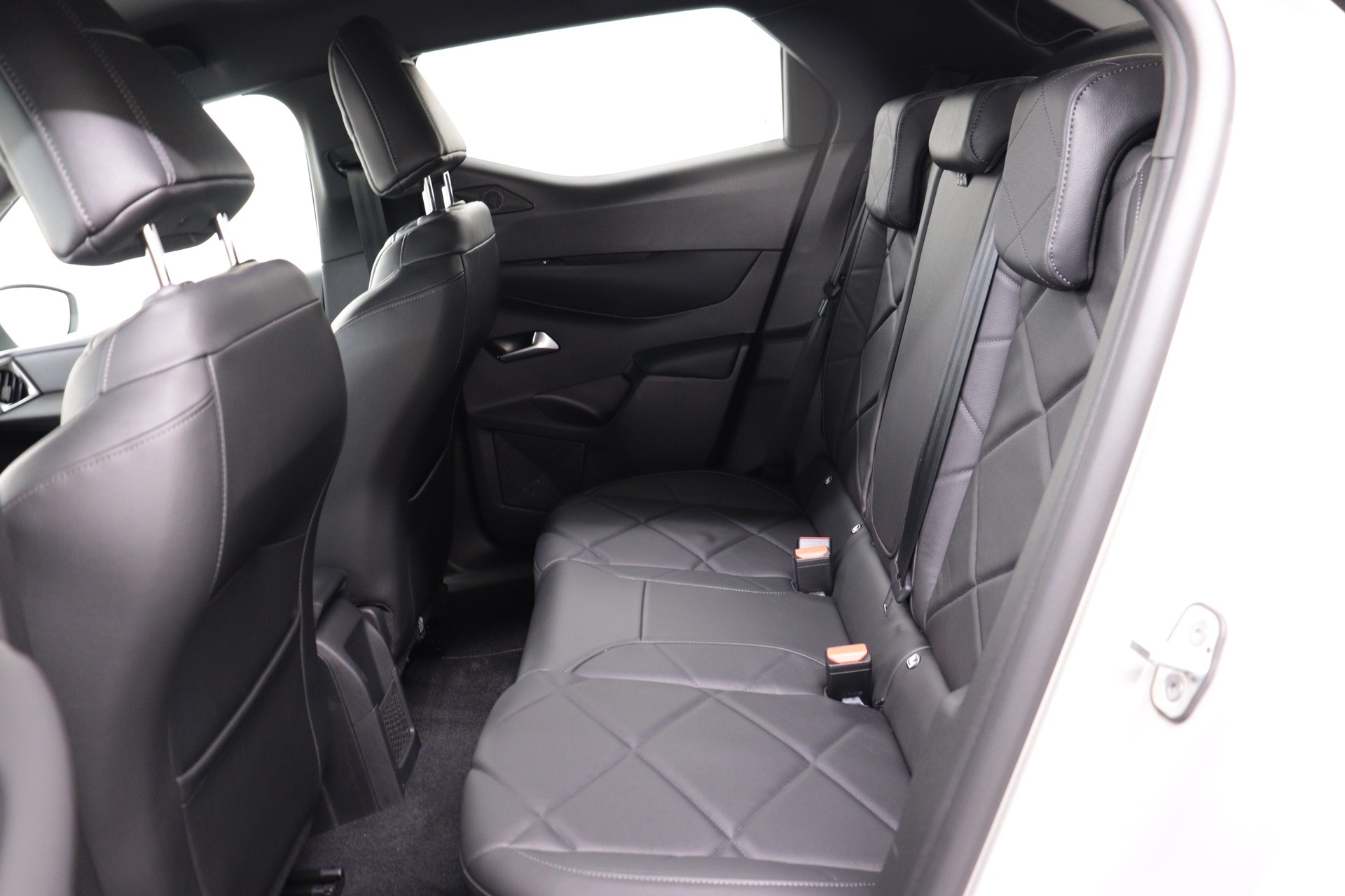 DS AUTOMOBILES Crossback E-Tense Bastille-image-7