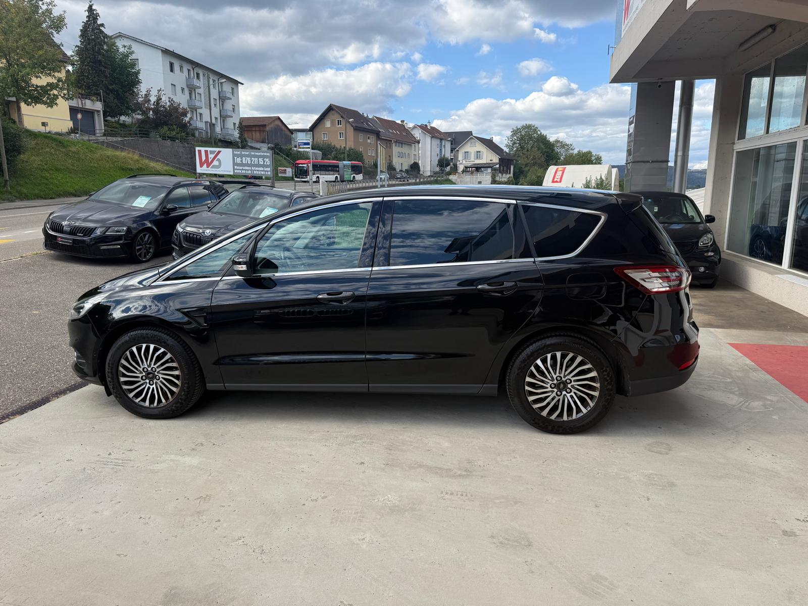 FORD S-Max 2.0 TDCi ST-Line Automatic-showroom-element-2