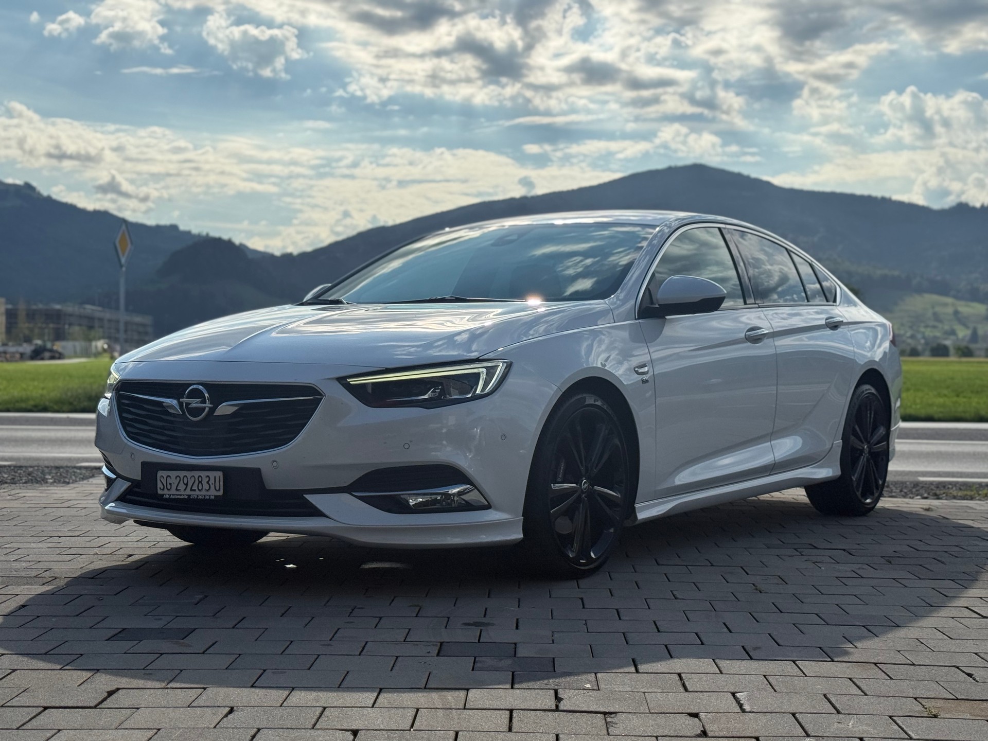 OPEL Insignia 2.0 T Grand Sport Excellence 4WD Automat.