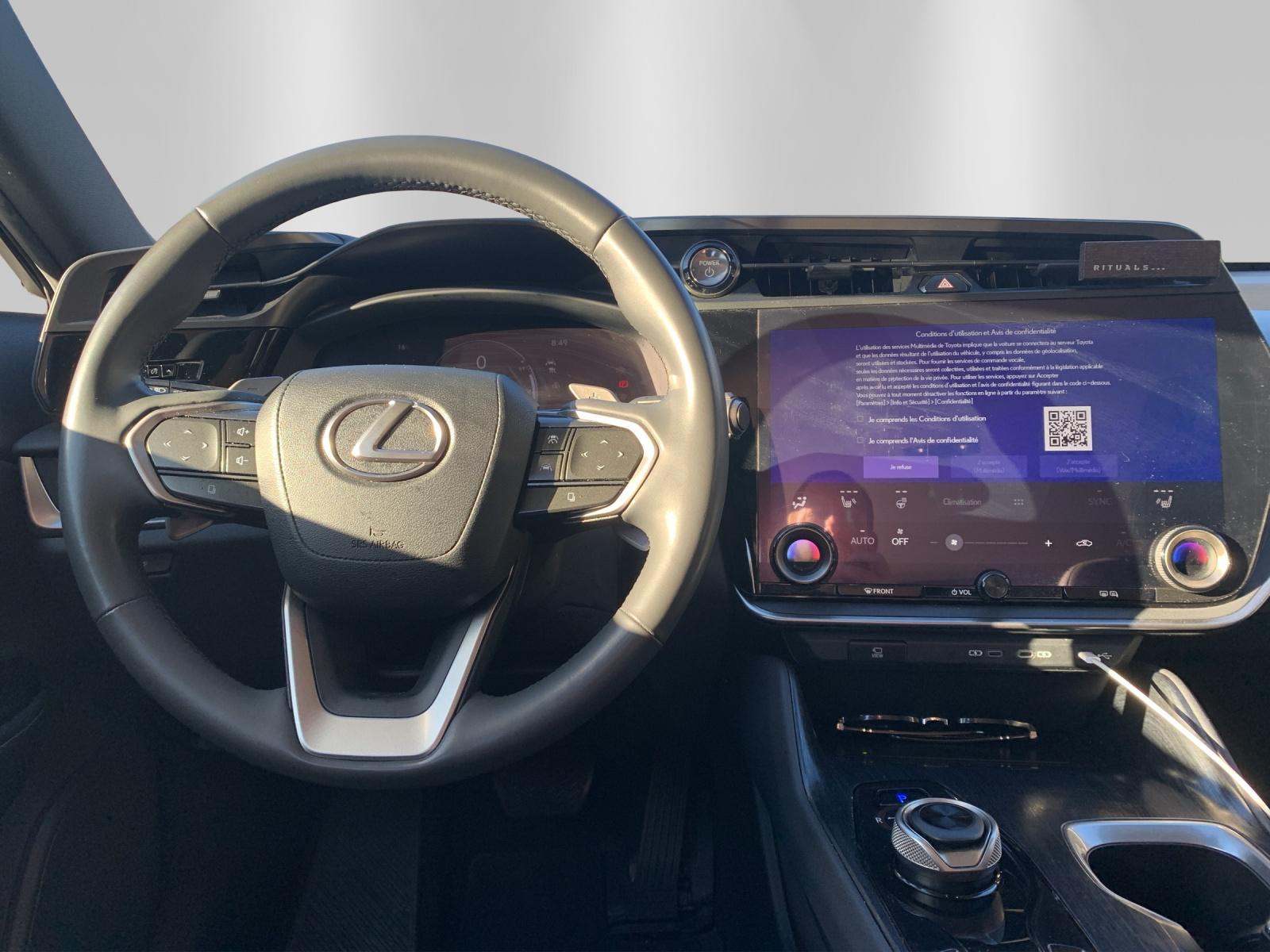 LEXUS RZ 450e Comfort-image-9