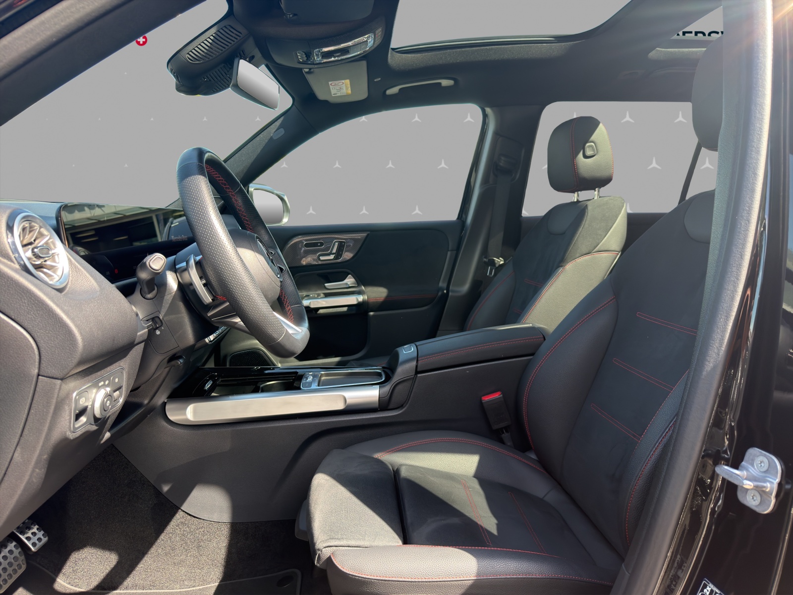 MERCEDES-BENZ GLB 250 4Matic 8G-Tronic-image-7