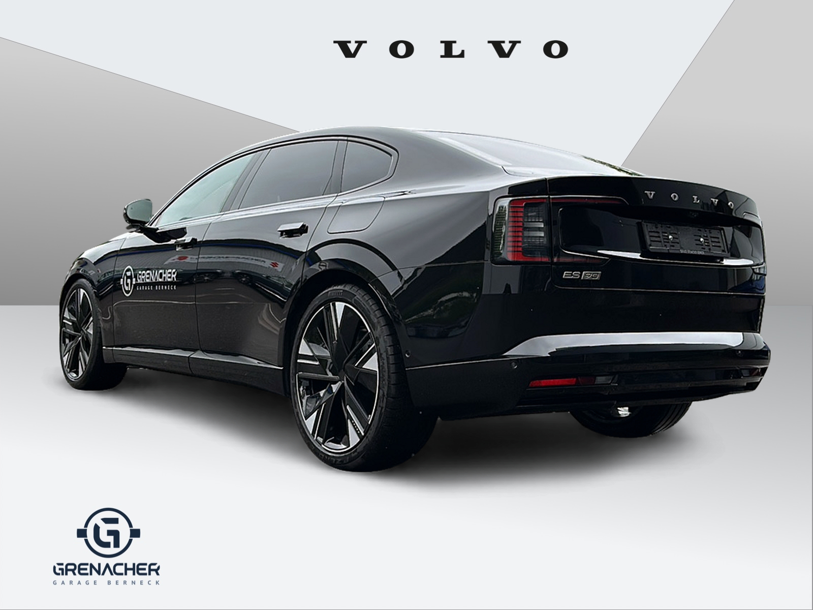 VOLVO ES90 Ultra-showroom-element-3