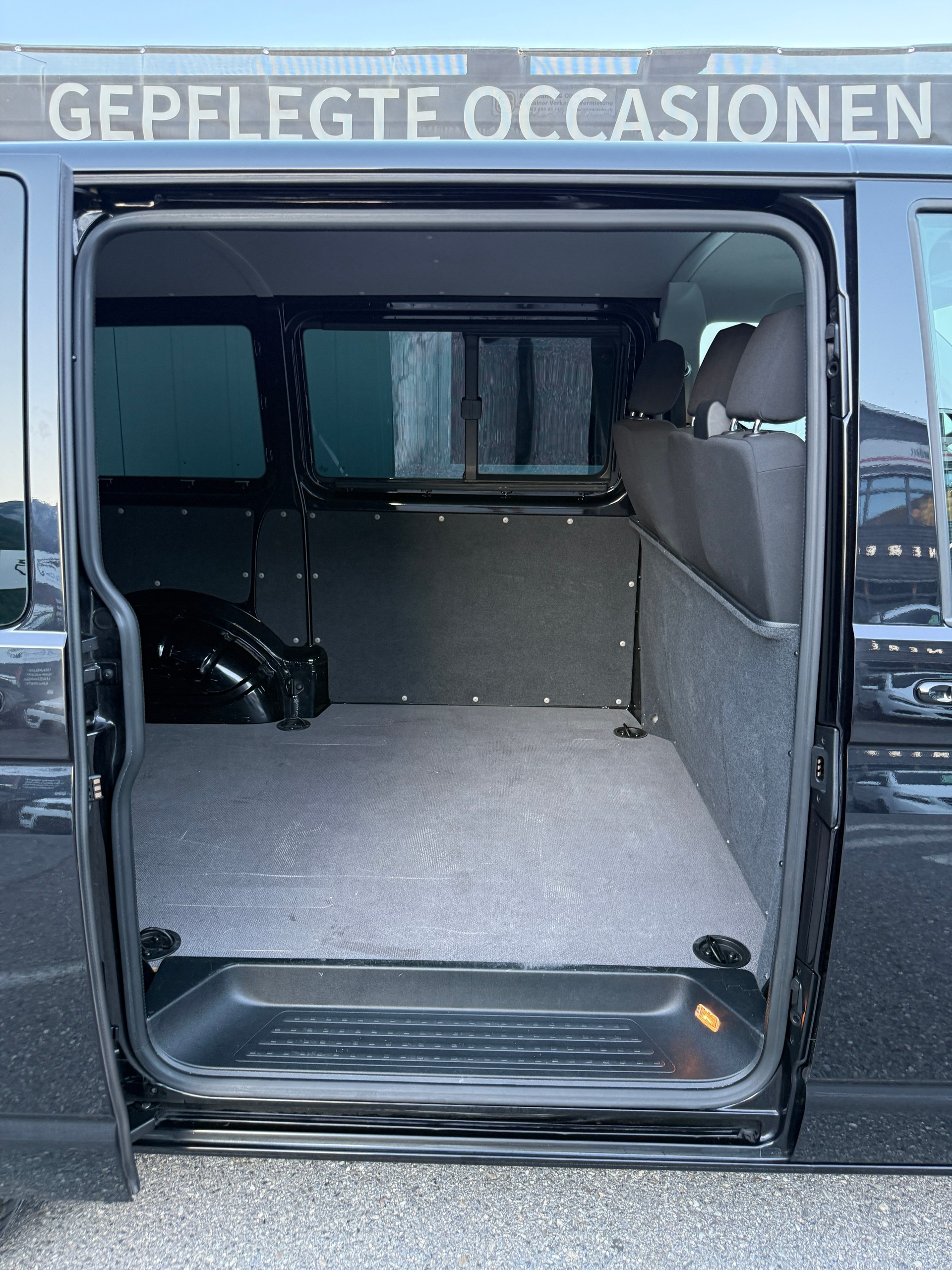 VW T6 2.0 TSI 4Motion DSG *EDITION*-image-16