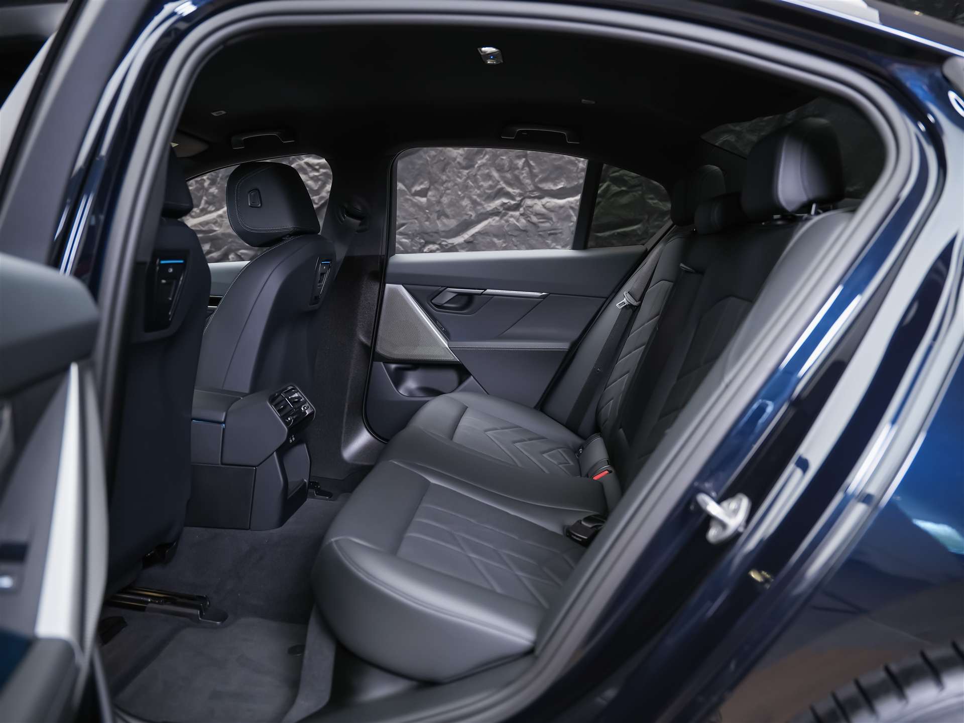 BMW 520d xDrive M Sport Steptronic *21" Felgen*Werksgarantie*Memory*-image-12