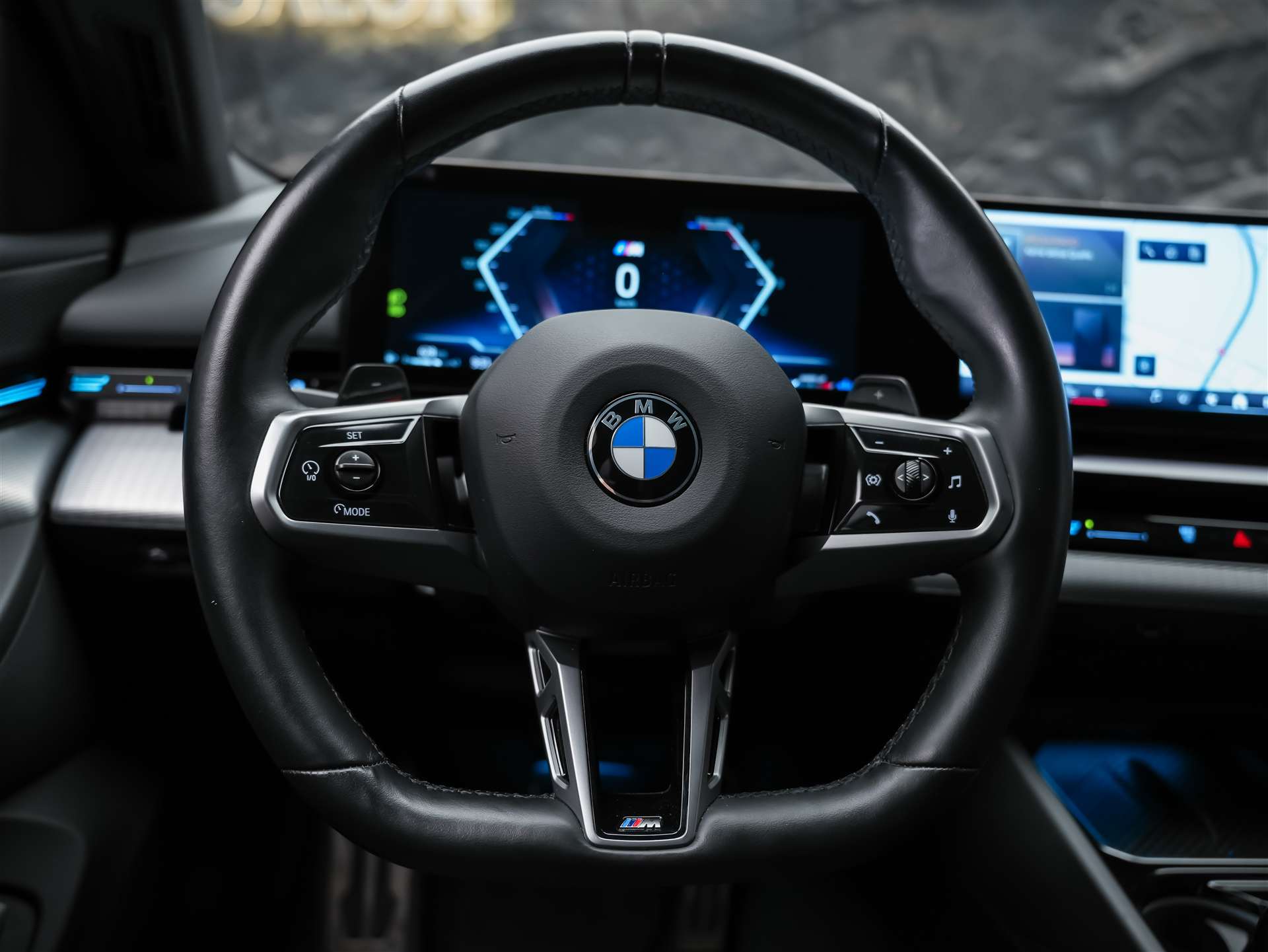 BMW 520d xDrive M Sport Steptronic *21" Felgen*Werksgarantie*Memory*-image-27