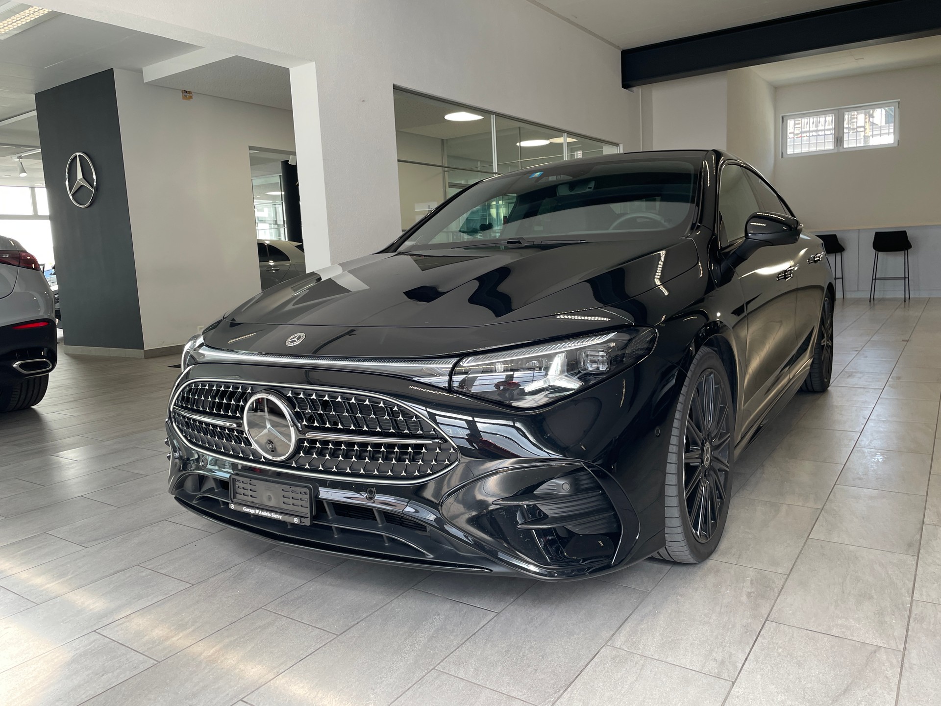 MERCEDES-BENZ CLA 220 8G-DCT 4Matic AMG Line-showroom-element-1