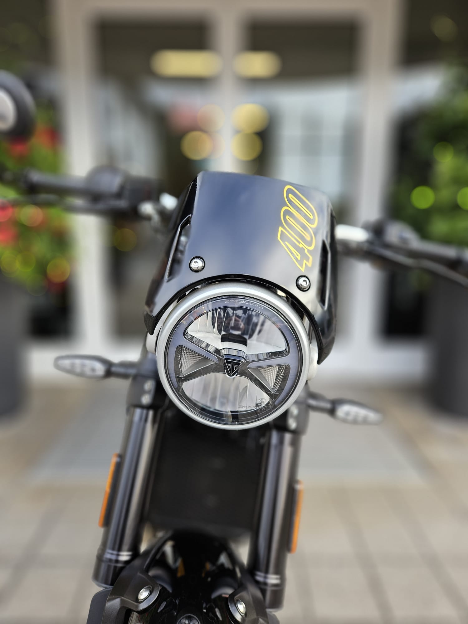 TRIUMPH Tracker 400-image-10