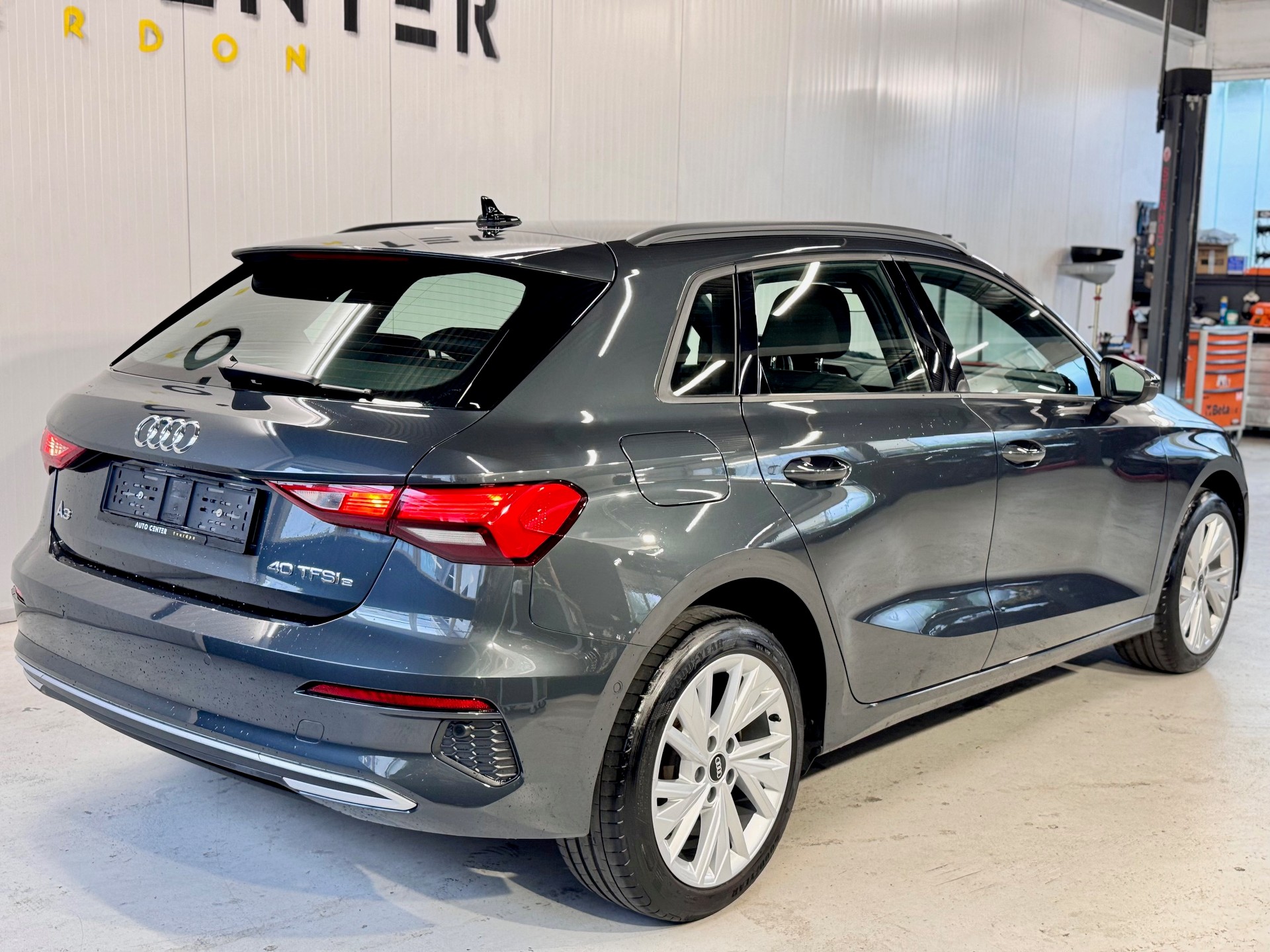 AUDI A3 Sportback 40 TFSI e advanced Attraction S-tronic-showroom-element-2