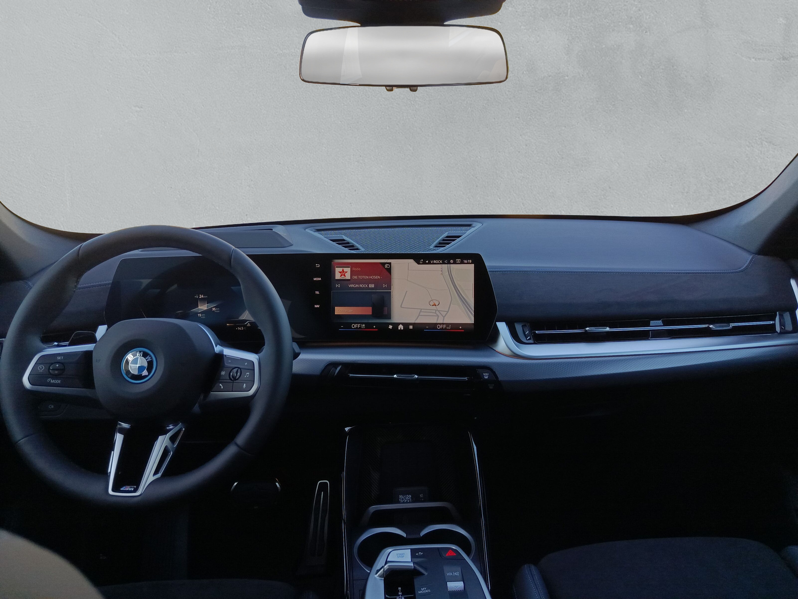 BMW iX1 eDrive 20 Edition M Sport-image-23