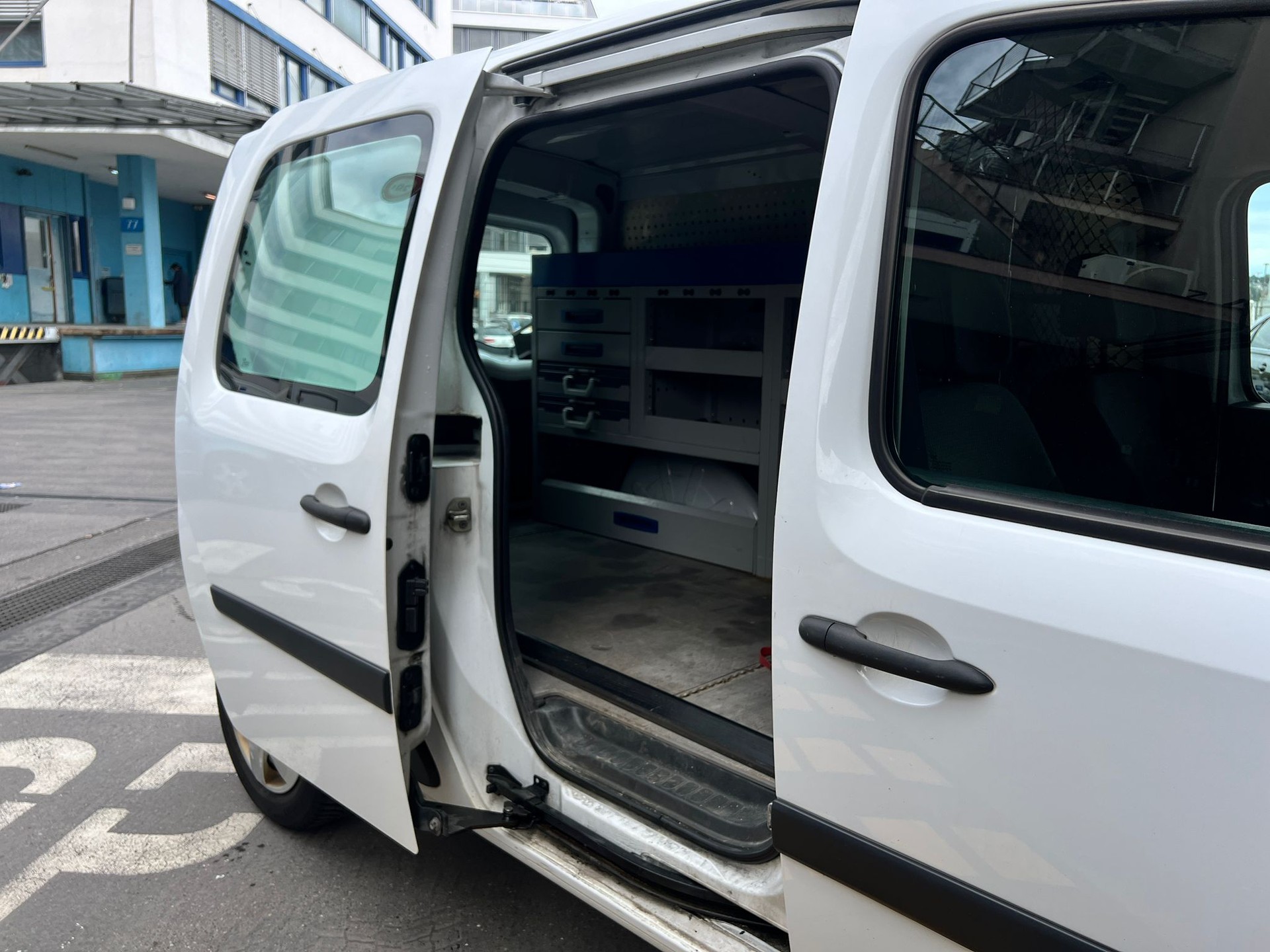 RENAULT Kangoo Maxi dCi 90 ENERGY Access 2 Pl./2 pl.-image-5