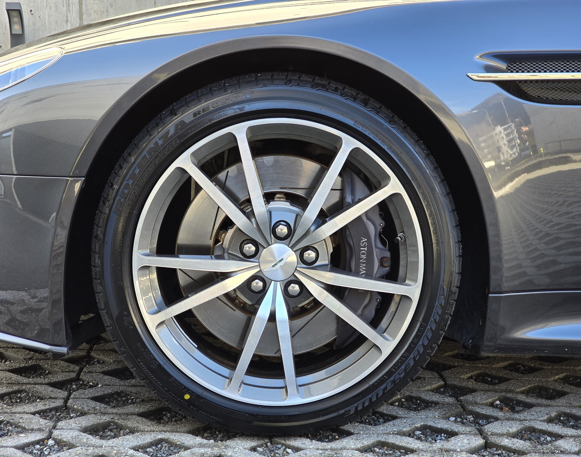 ASTON MARTIN V8 Vantage 4.7 Sportshift-image-12