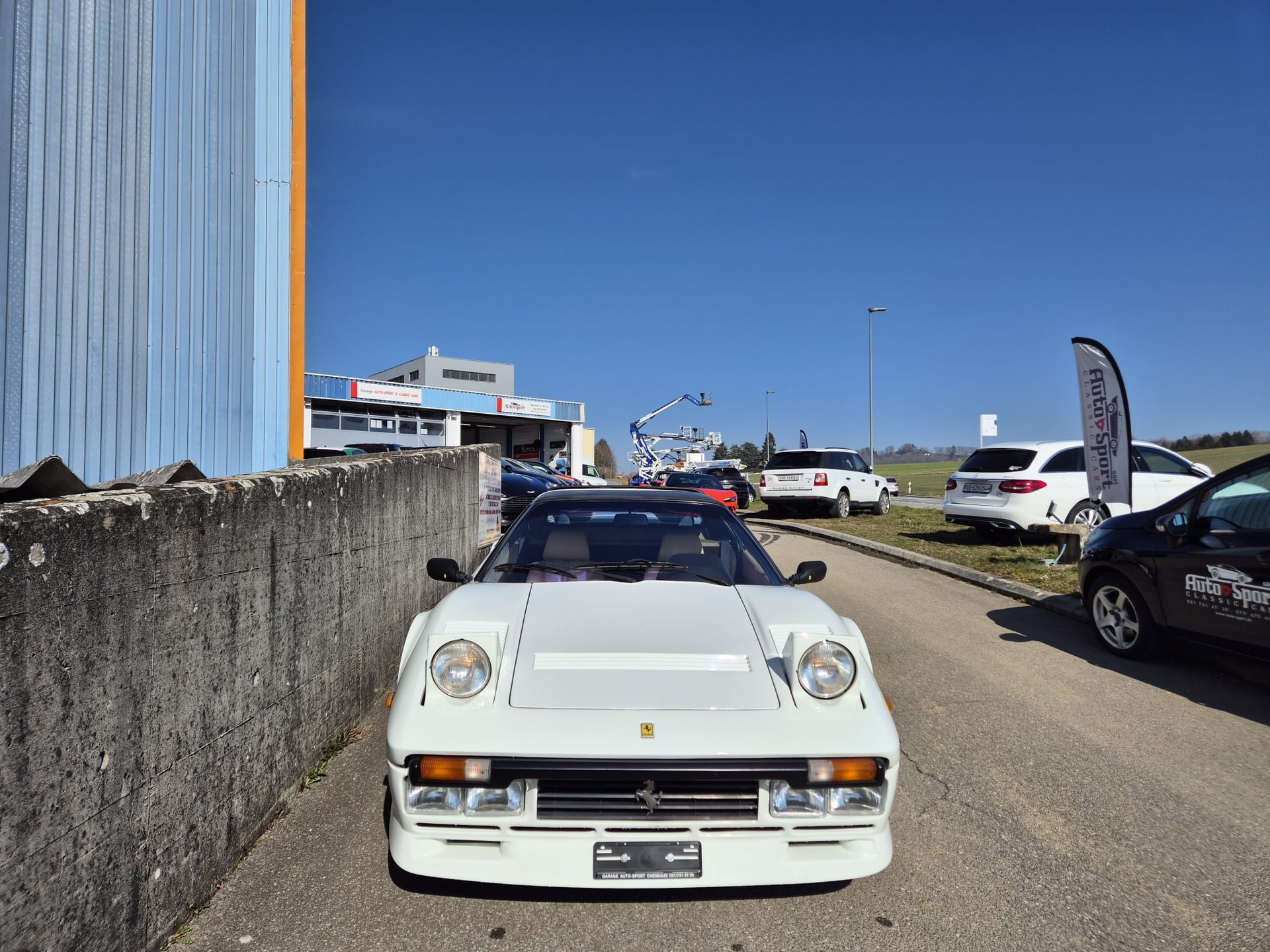 FERRARI 308 GTS Quattrovalvole (Targa)-showroom-element-2