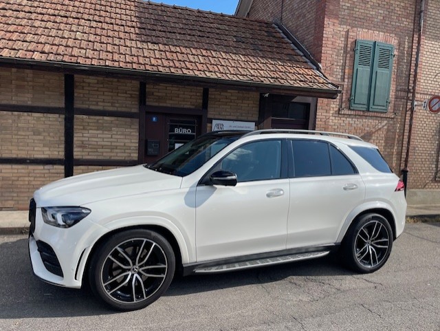 MERCEDES-BENZ GLE 400 d 4Matic AMG Line 9G-Tronic-image-2