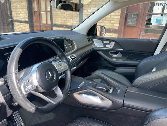 MERCEDES-BENZ GLE 400 d 4Matic AMG Line 9G-Tronic-image-10