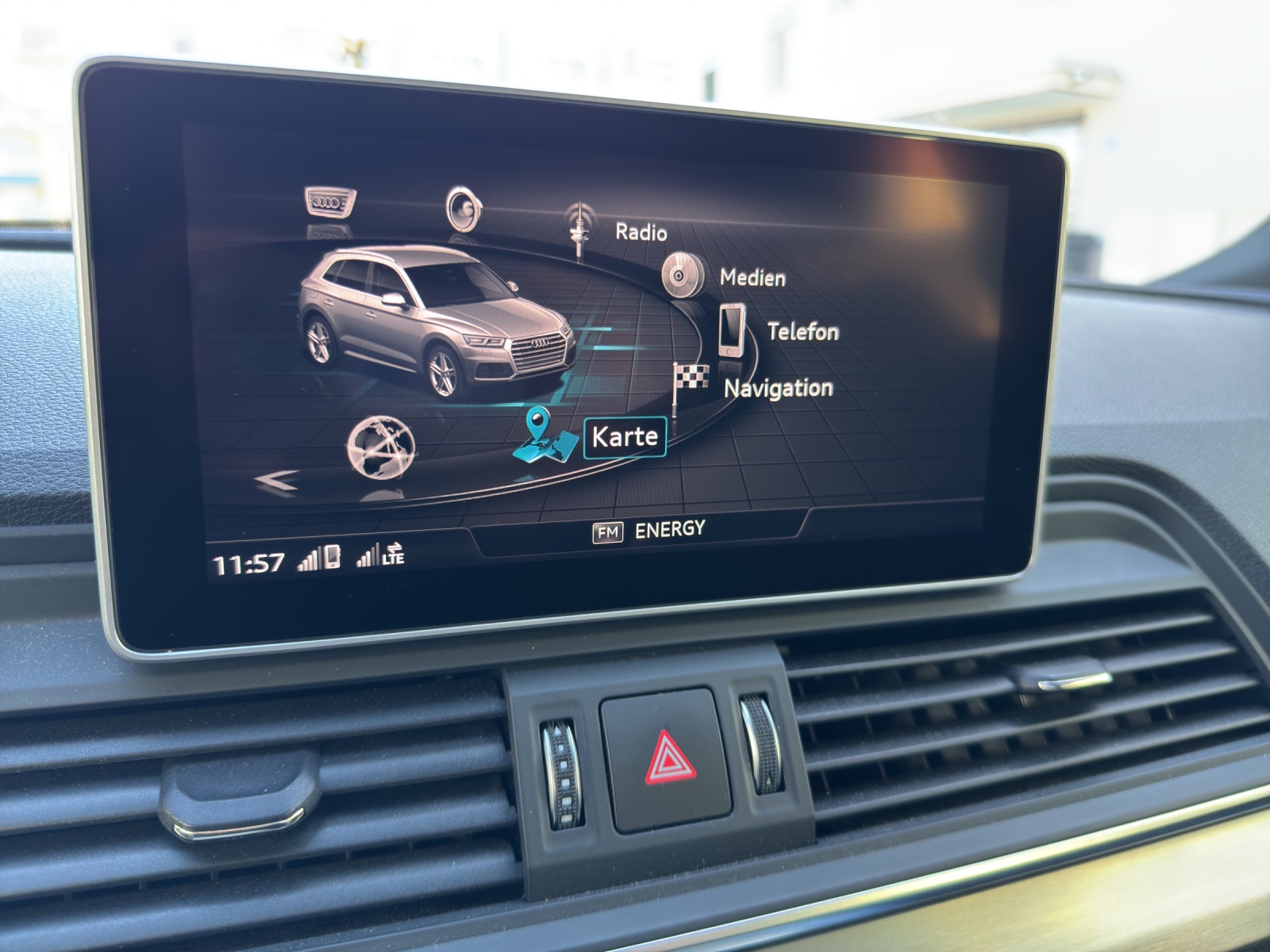 AUDI Q5 40 TDI sport quattro S-tronic-image-24