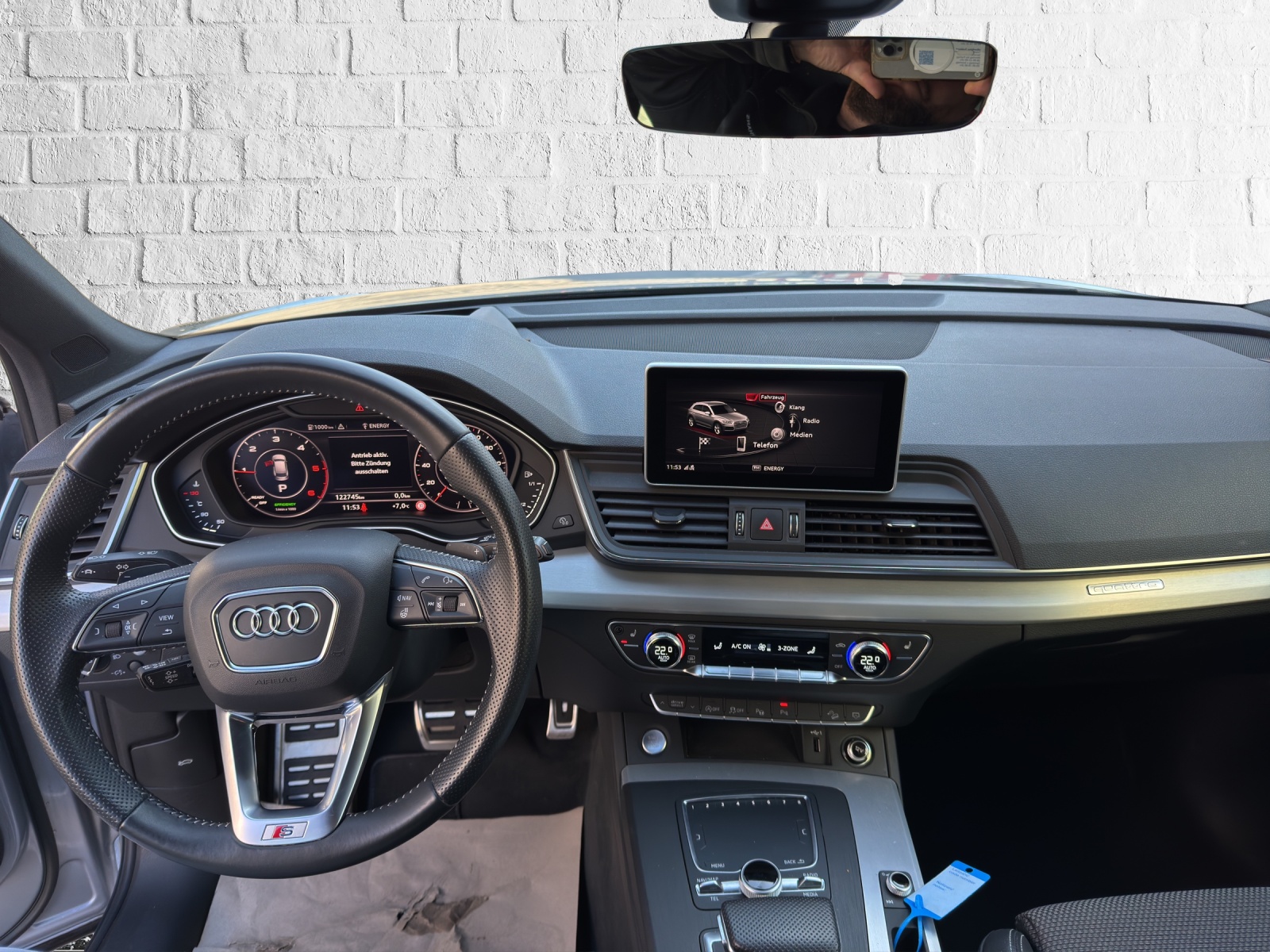 AUDI Q5 40 TDI sport quattro S-tronic-image-18