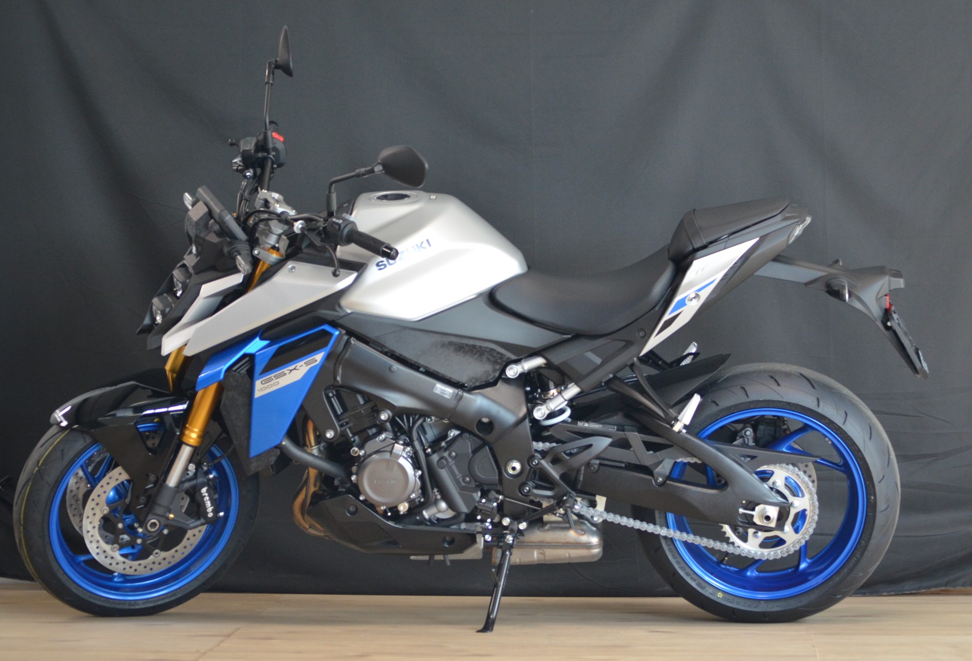 SUZUKI GSX-S 1000 MY25-image-3