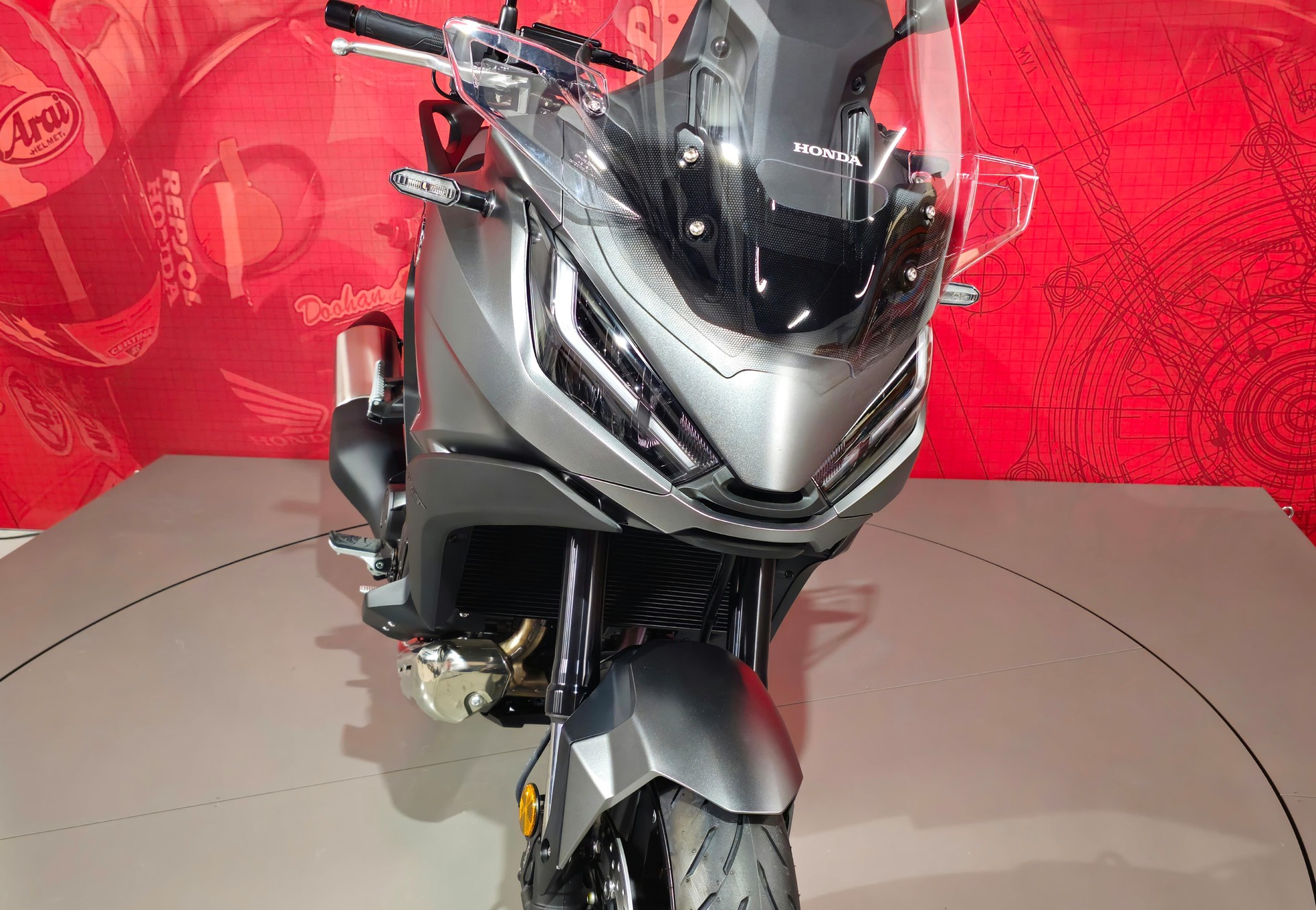 HONDA NT 1100 *Neufahrzeug* DCT-image-2