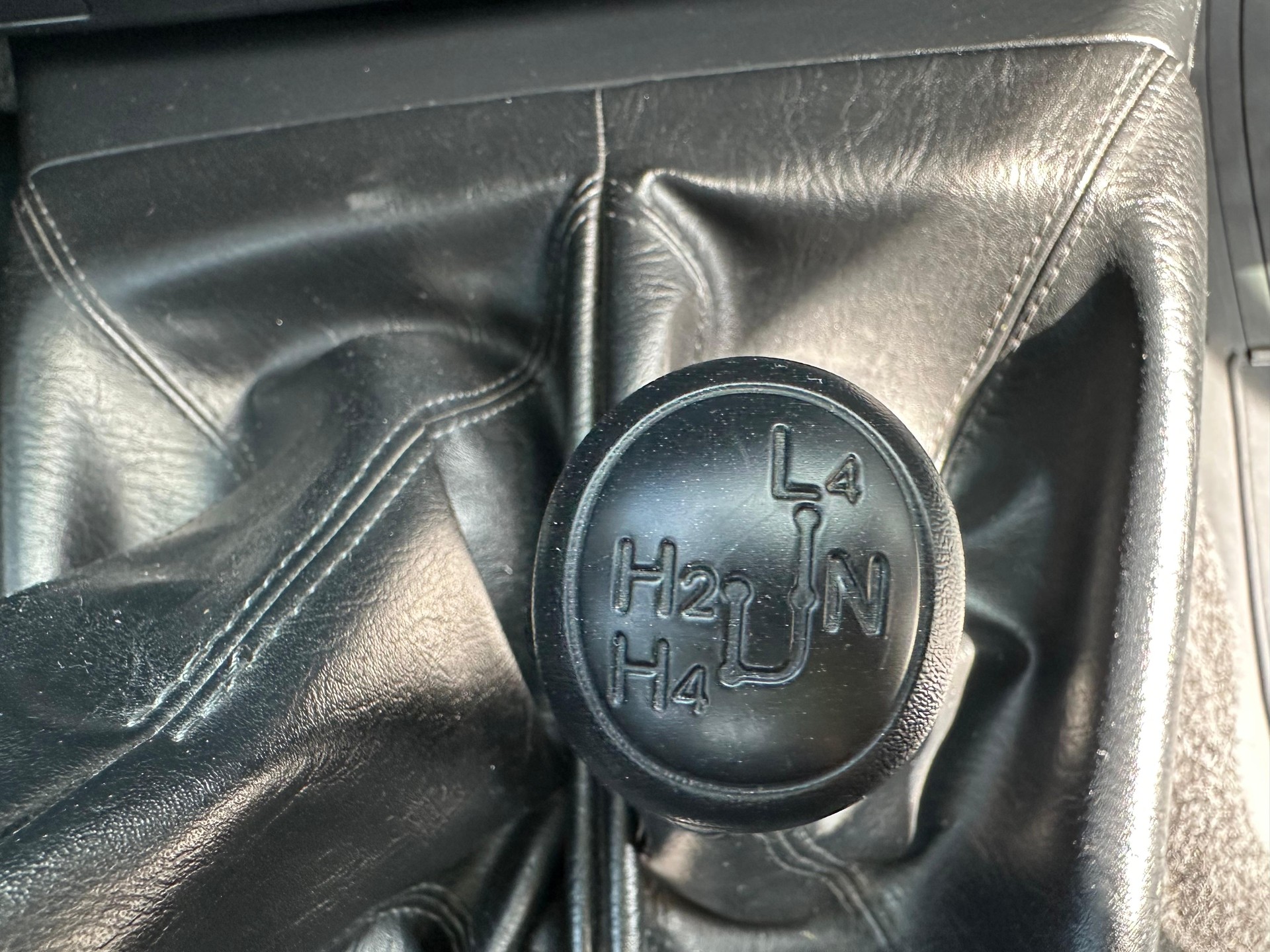 TOYOTA Hilux 2.5D 4WD Double Cab Luna-image-28