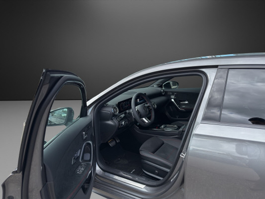 MERCEDES-BENZ A 200 7G-DCT-image-9
