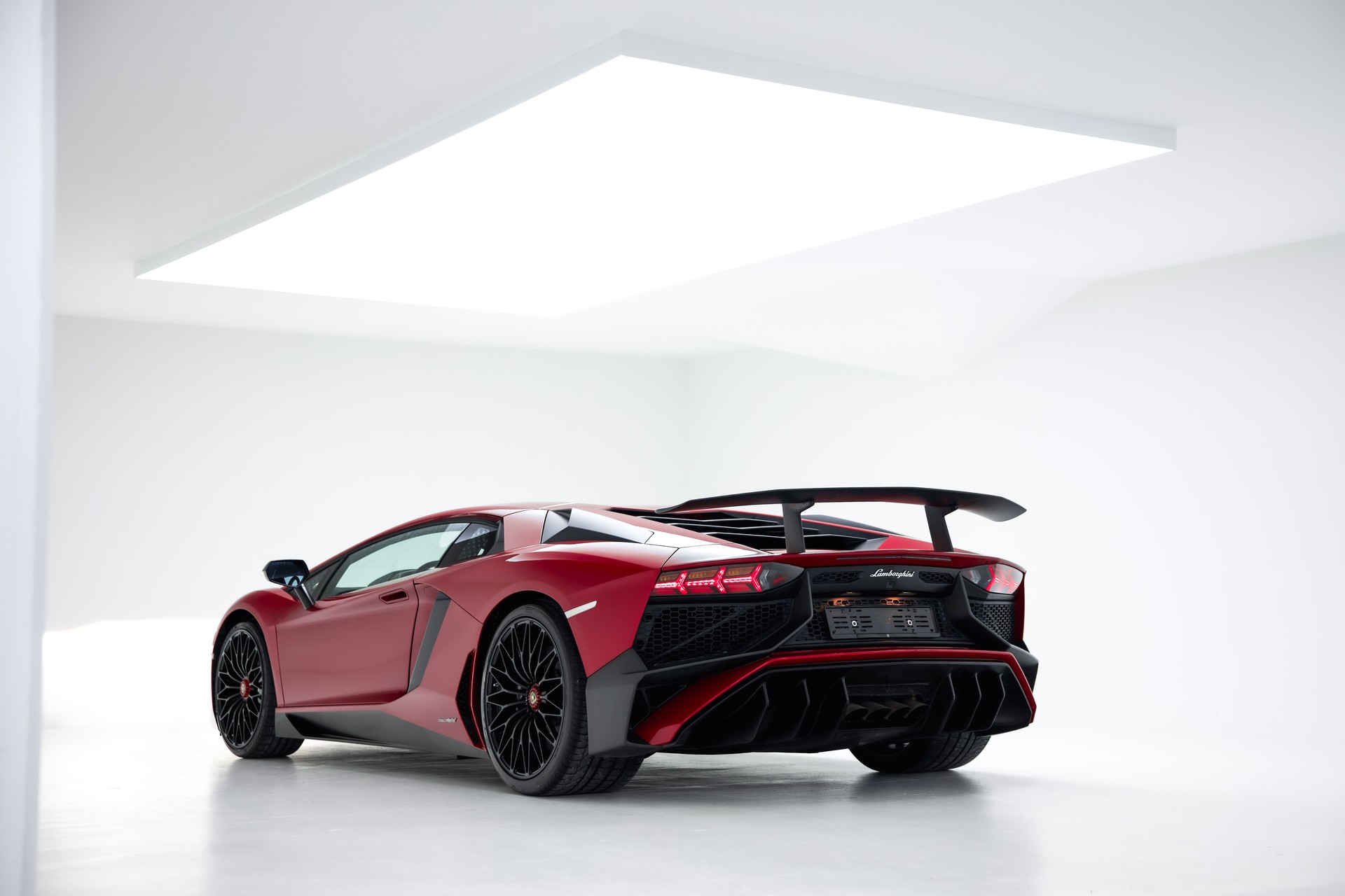 LAMBORGHINI Aventador LP 750-4 Superveloce Coupé-image-9