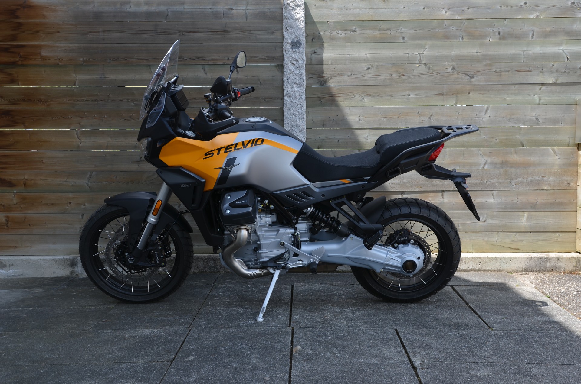 MOTO GUZZI Stelvio E5+-image-1