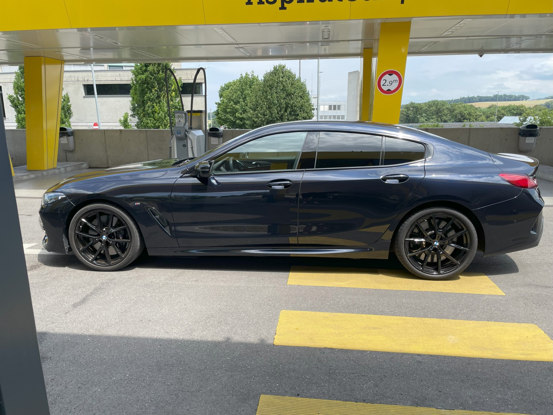 BMW M850i xDrive Steptronic-image-3