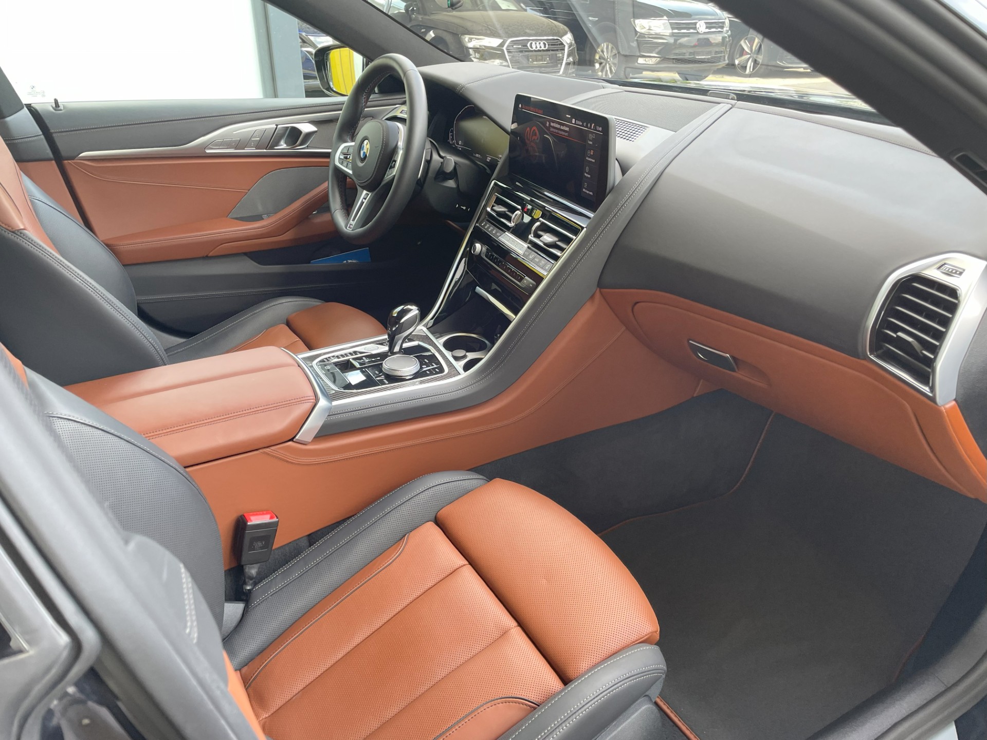 BMW M850i xDrive Steptronic-image-8