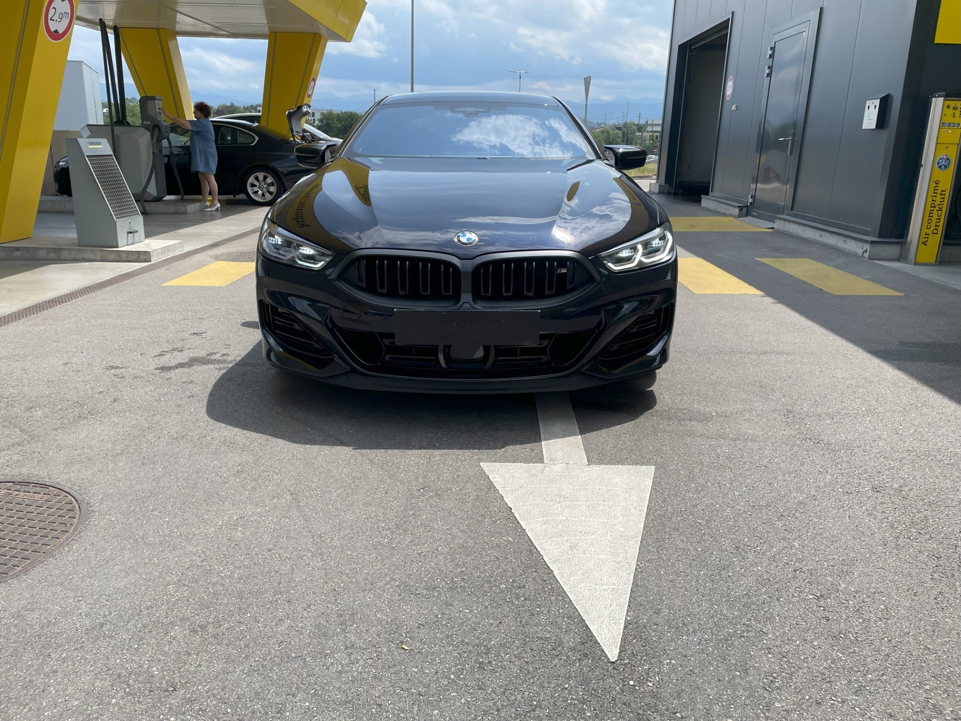 BMW M850i xDrive Steptronic-image-4