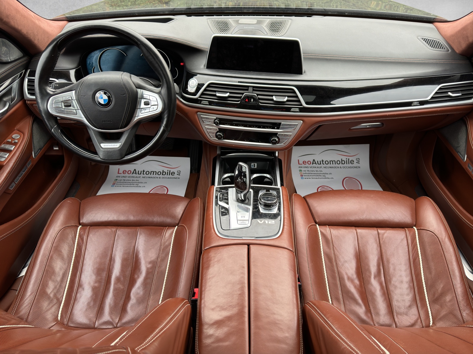BMW M760Li xDrive Steptronic-image-10