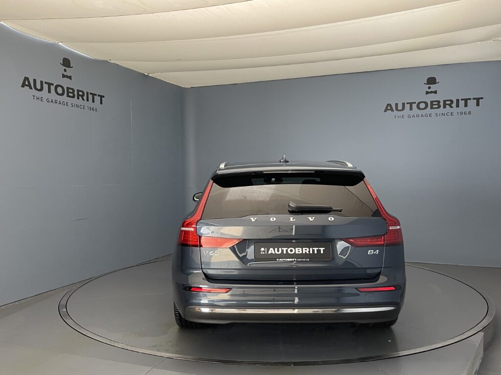 VOLVO V60 2.0 B4 Ultra Bright-showroom-element-1