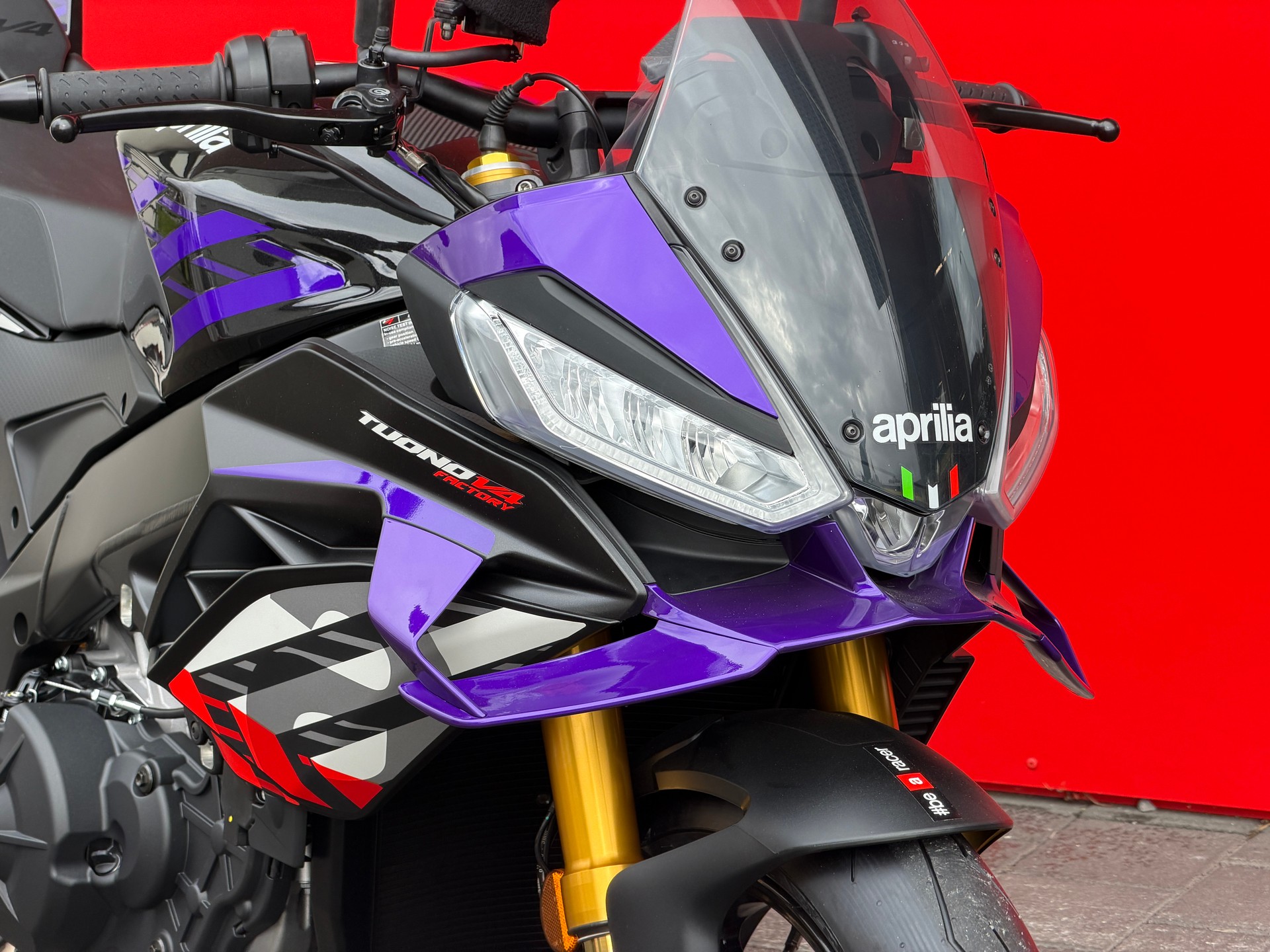 APRILIA Tuono V4 1100 E5+ Factory-image-11