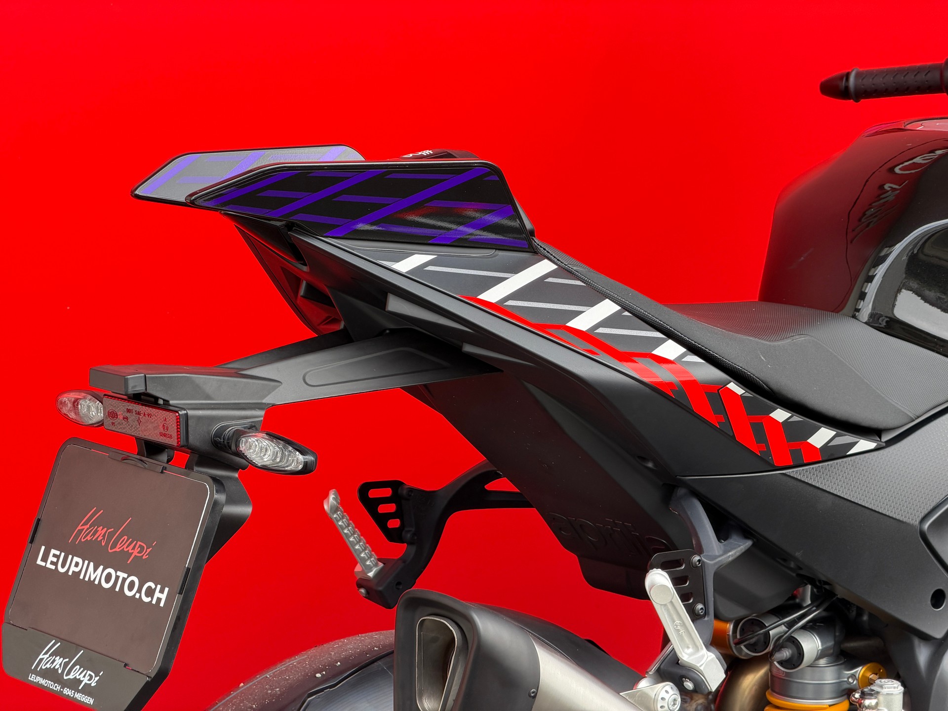 APRILIA Tuono V4 1100 E5+ Factory-image-4