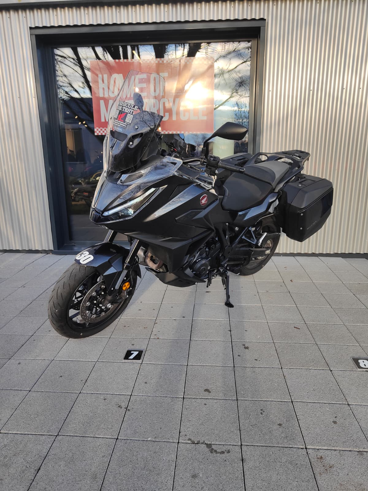 HONDA NT 1100 DCT-image-1