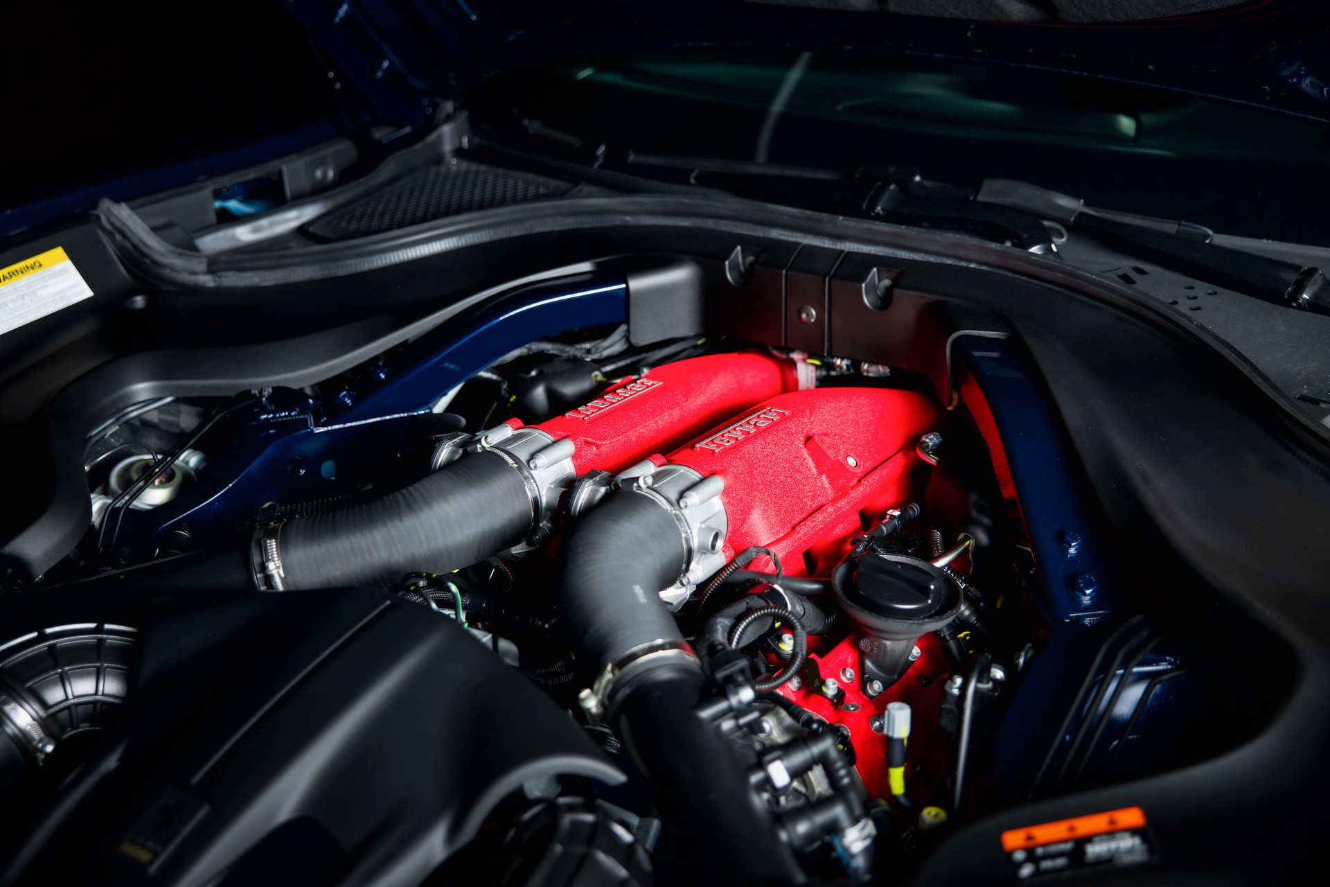 FERRARI Roma 3.9 V8 T "Tailor Made"-image-25