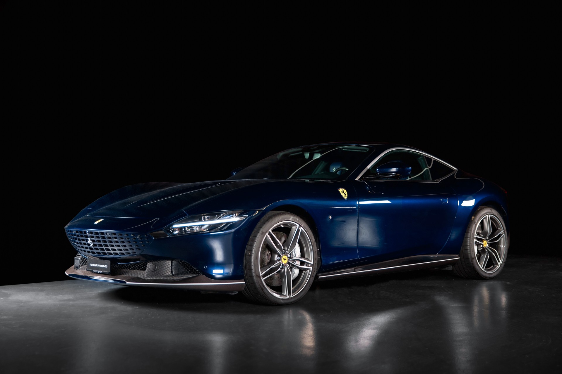FERRARI Roma 3.9 V8 T "Tailor Made"-showroom-element-1