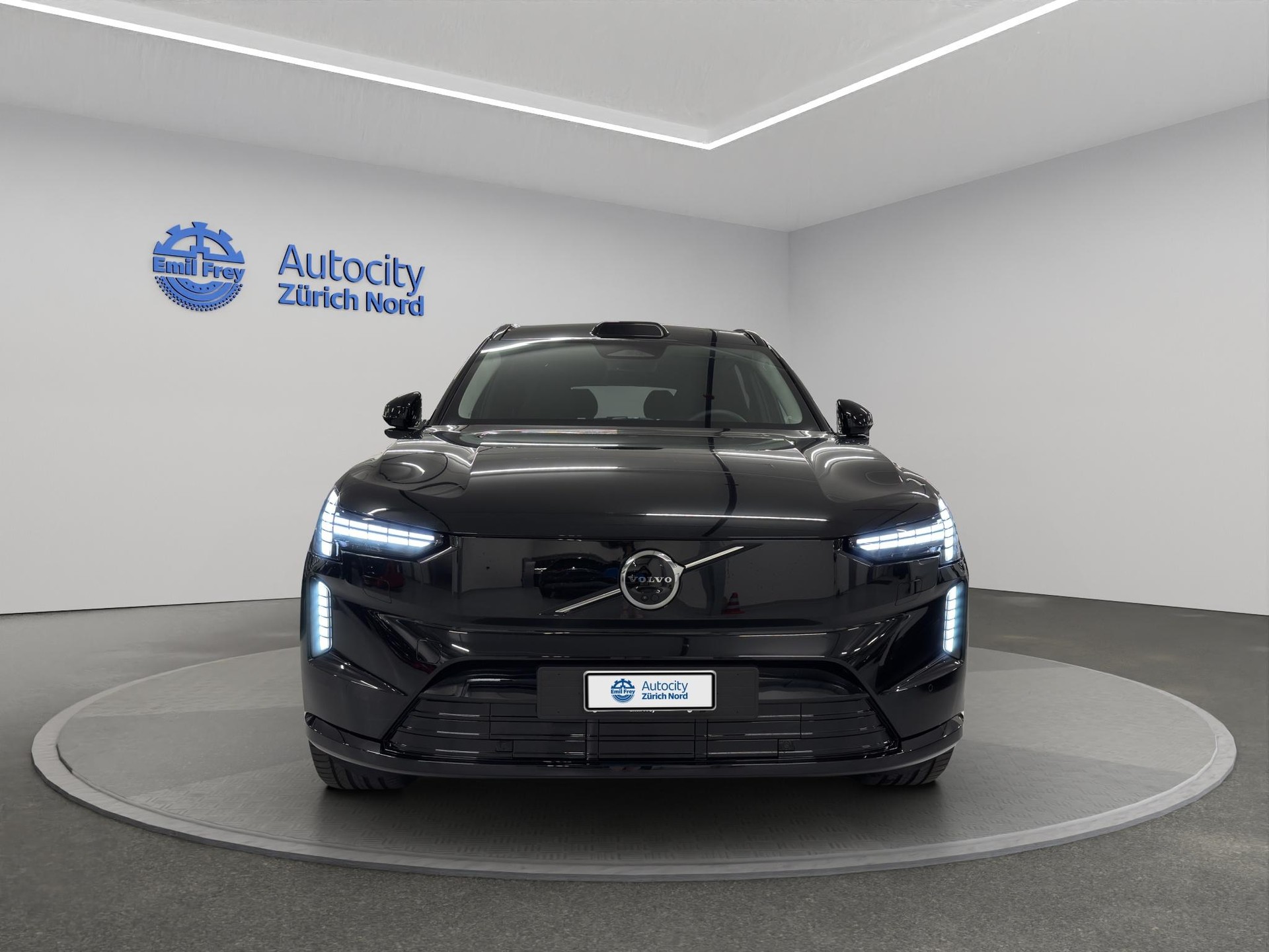 VOLVO EX90 Twin Performance Ultra AWD-showroom-element-1
