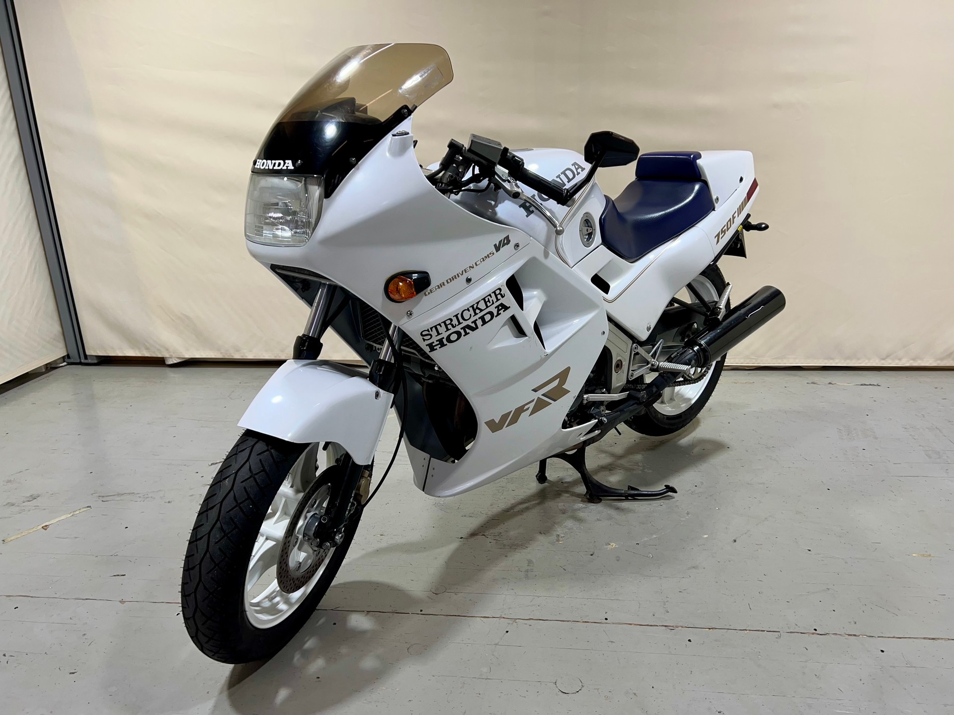 HONDA VFR 750 F G/H-image-8