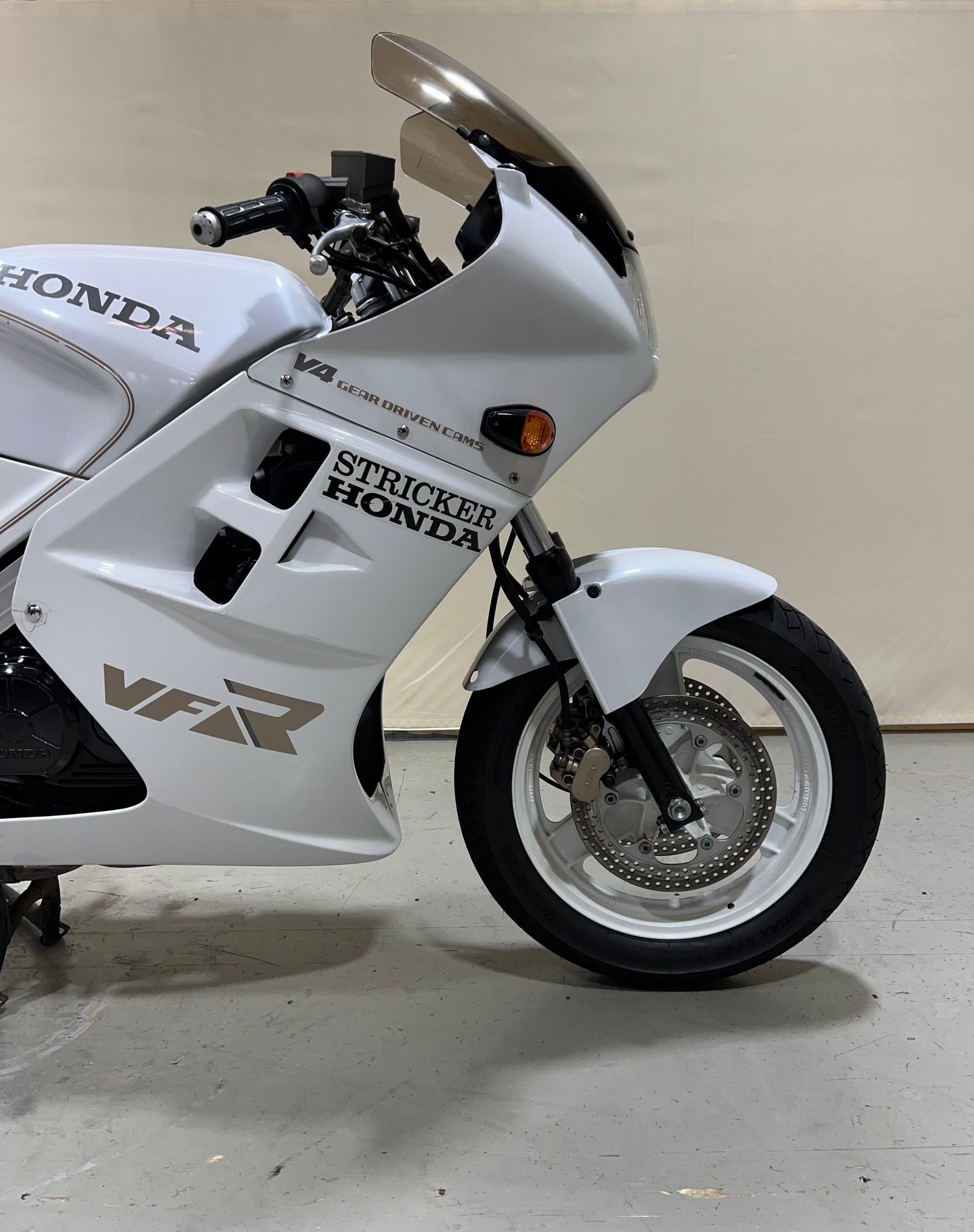 HONDA VFR 750 F G/H-image-1