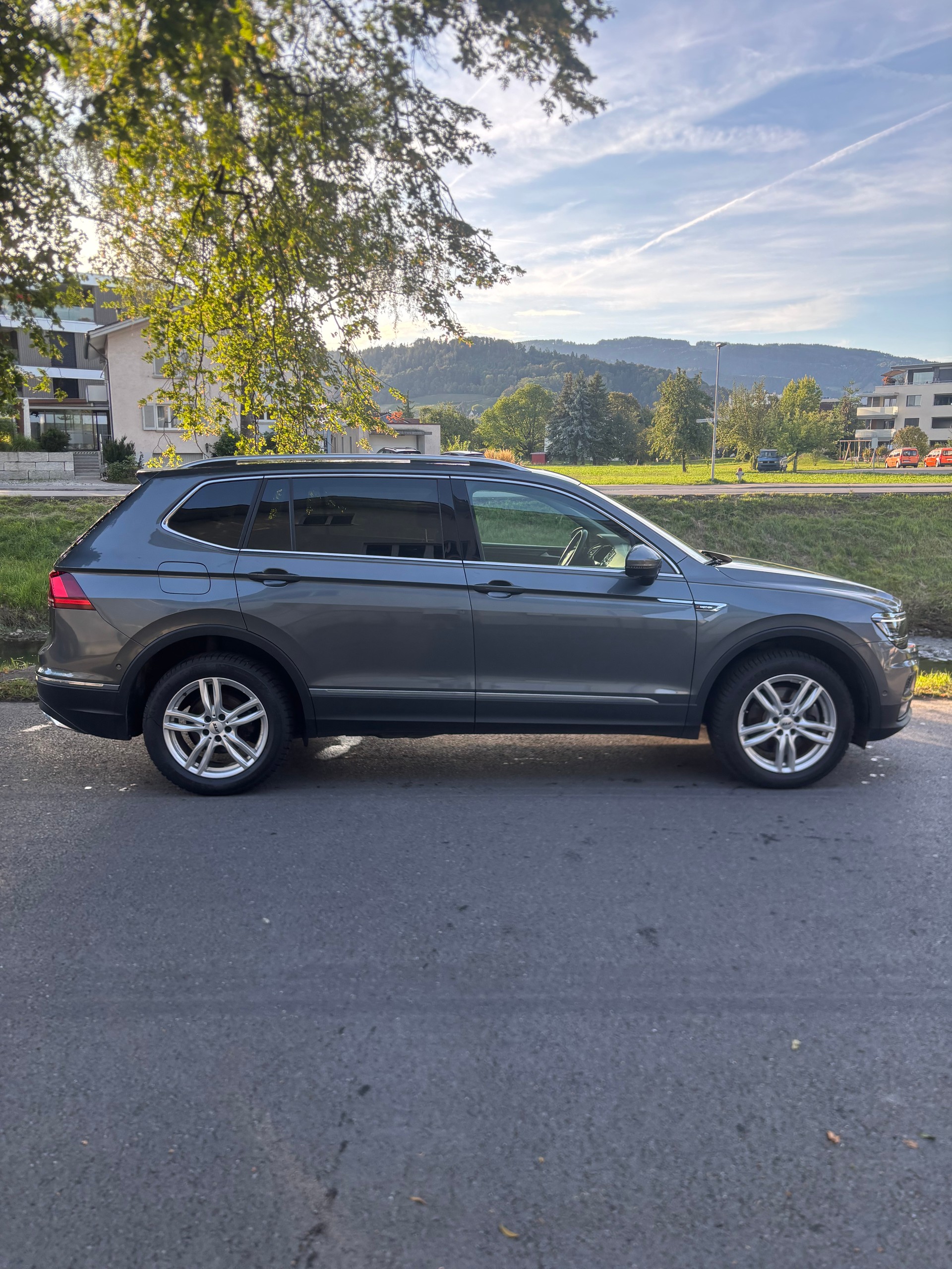 VW Tiguan Allspace 2.0TSI Highline 4Motion DSG-image-10