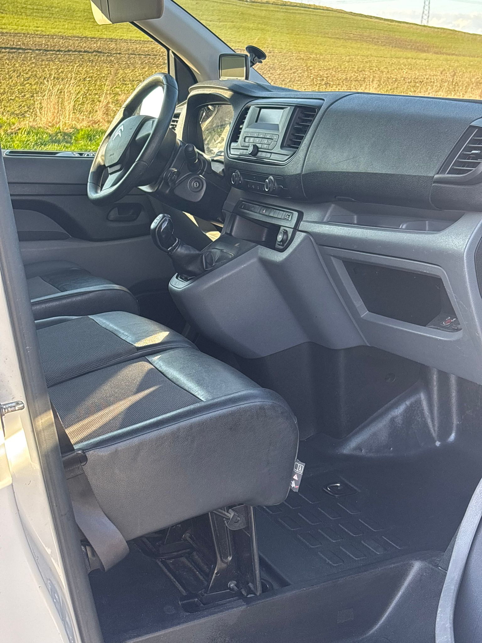 CITROEN Jumpy 1.6 BlueHDi 95 M Komfort-image-29