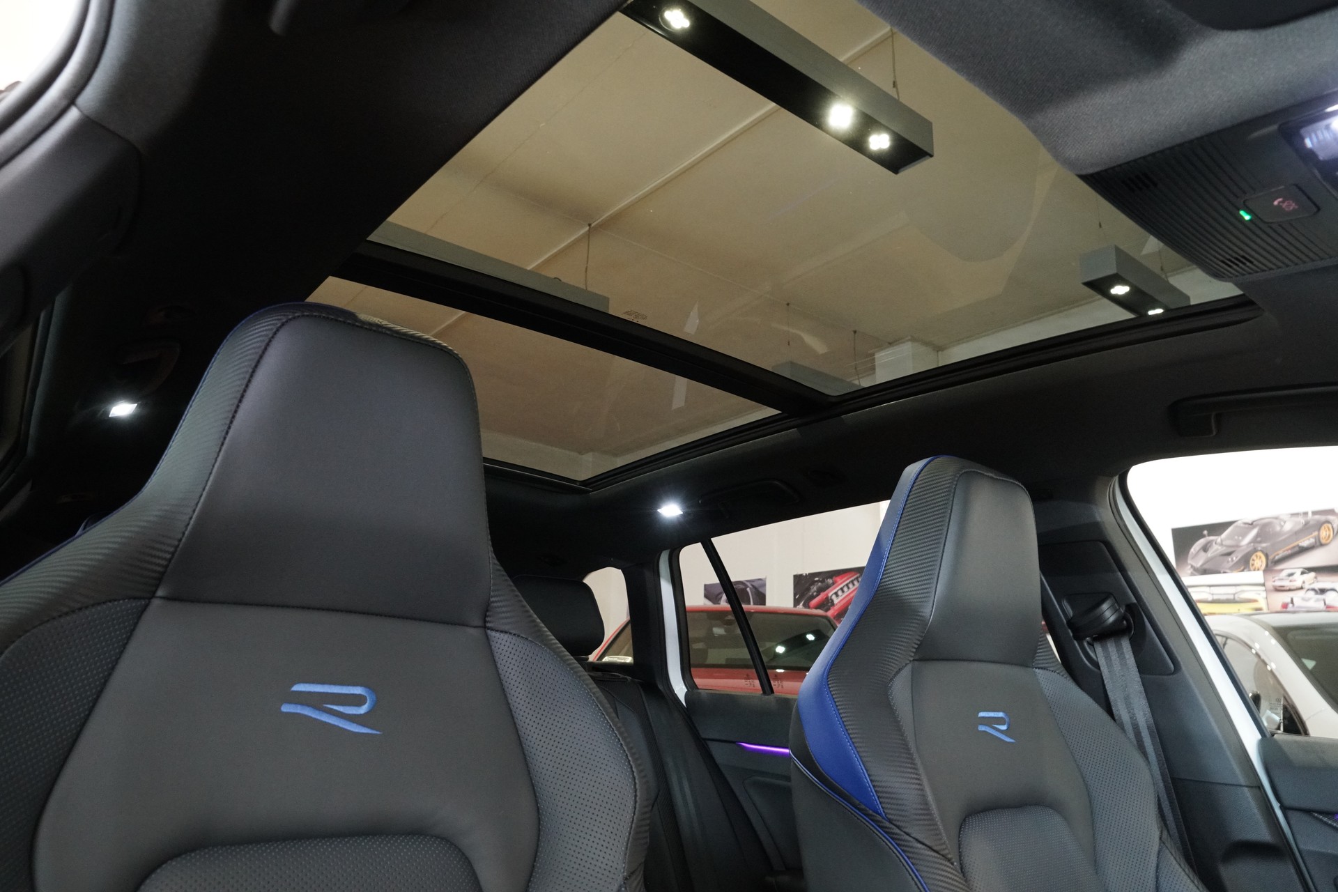 VW Golf Variant 2.0 TSI R DSG 4Motion R-Performancepaket 270 km/h-image-14