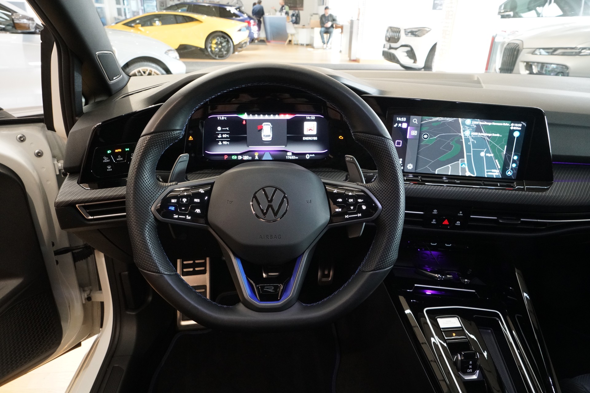VW Golf Variant 2.0 TSI R DSG 4Motion R-Performancepaket 270 km/h-image-13