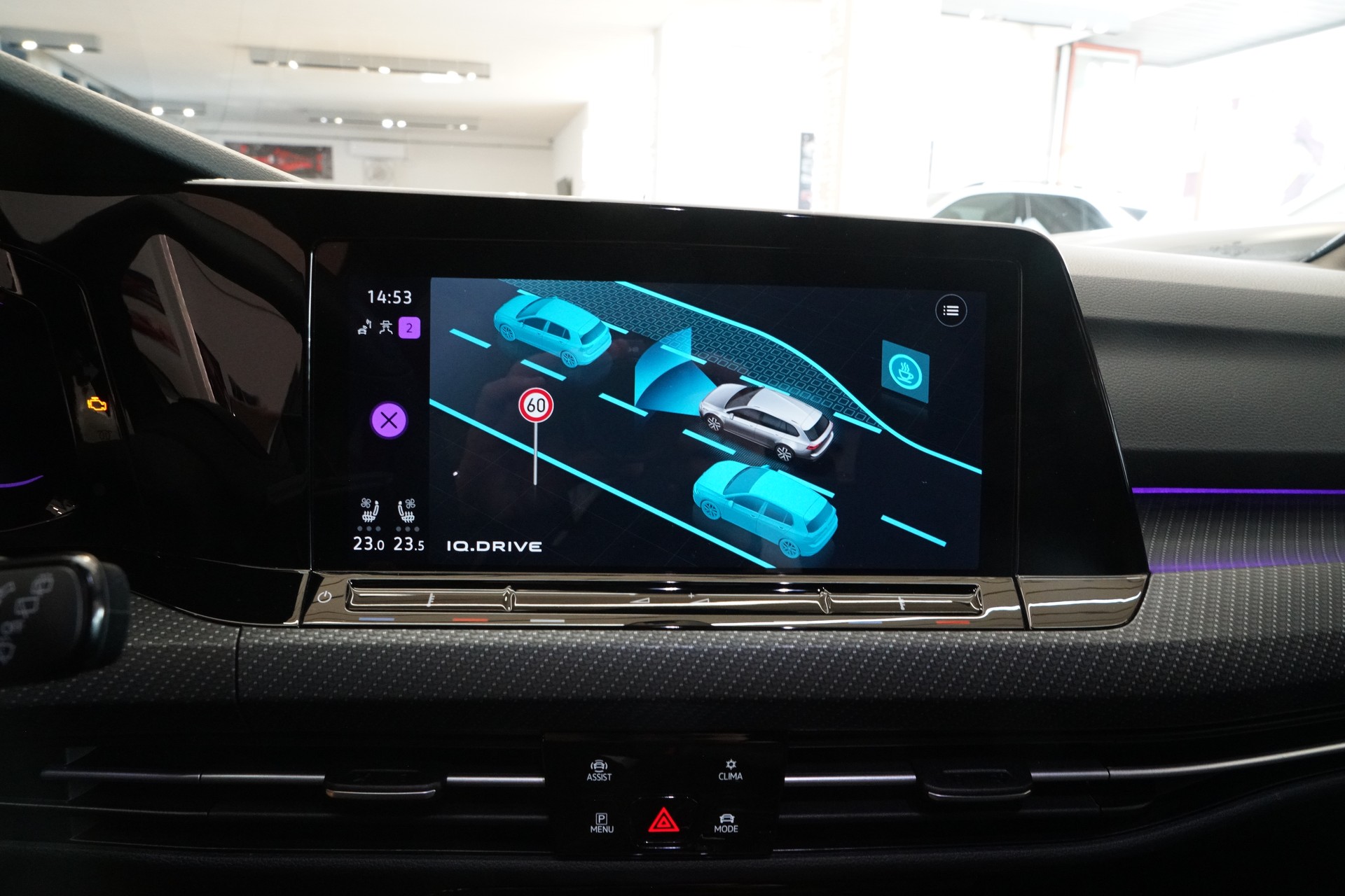 VW Golf Variant 2.0 TSI R DSG 4Motion R-Performancepaket 270 km/h-image-16